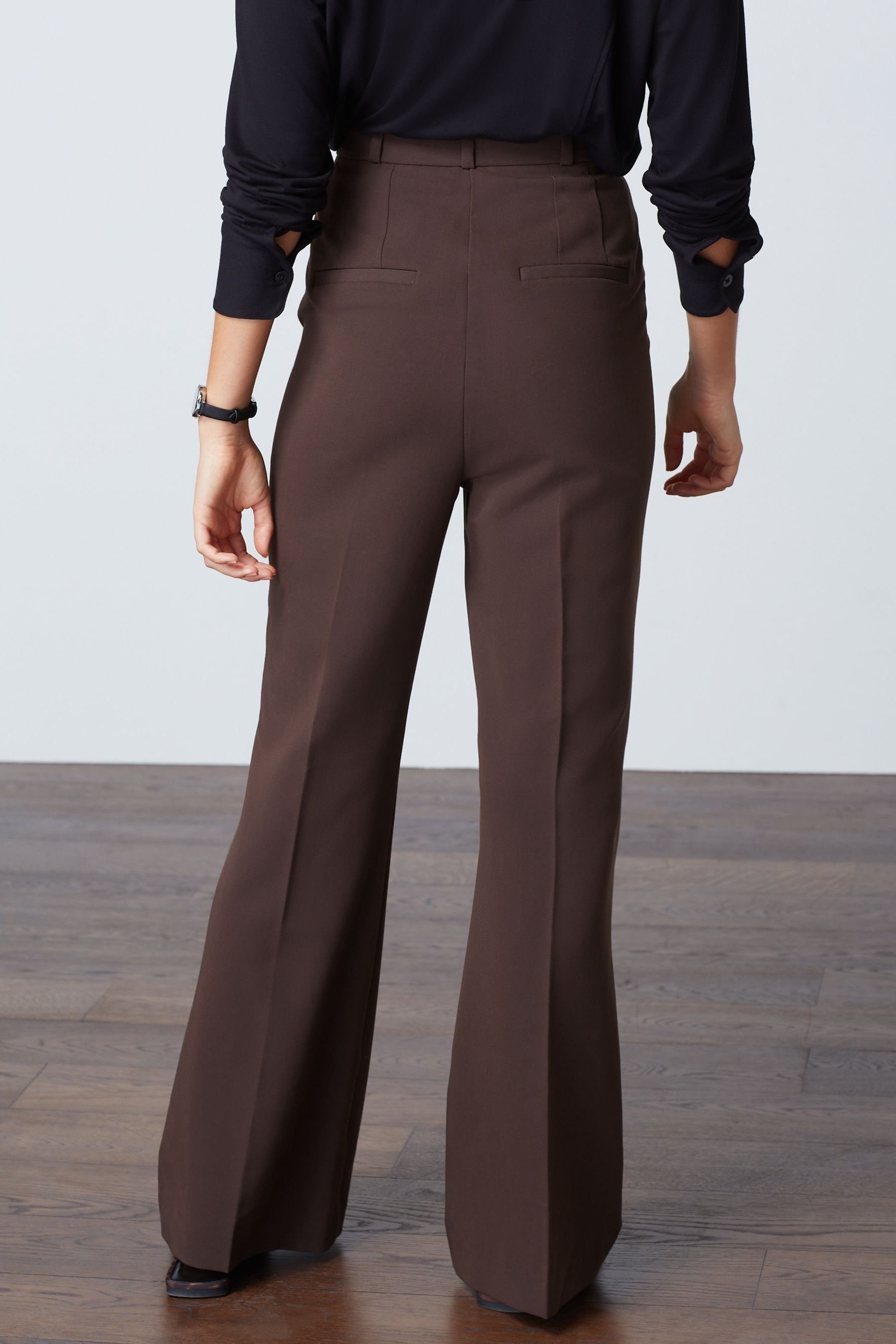 Ausgestellte Next Brown (1-tlg) Tailored-Hose Stoffhose