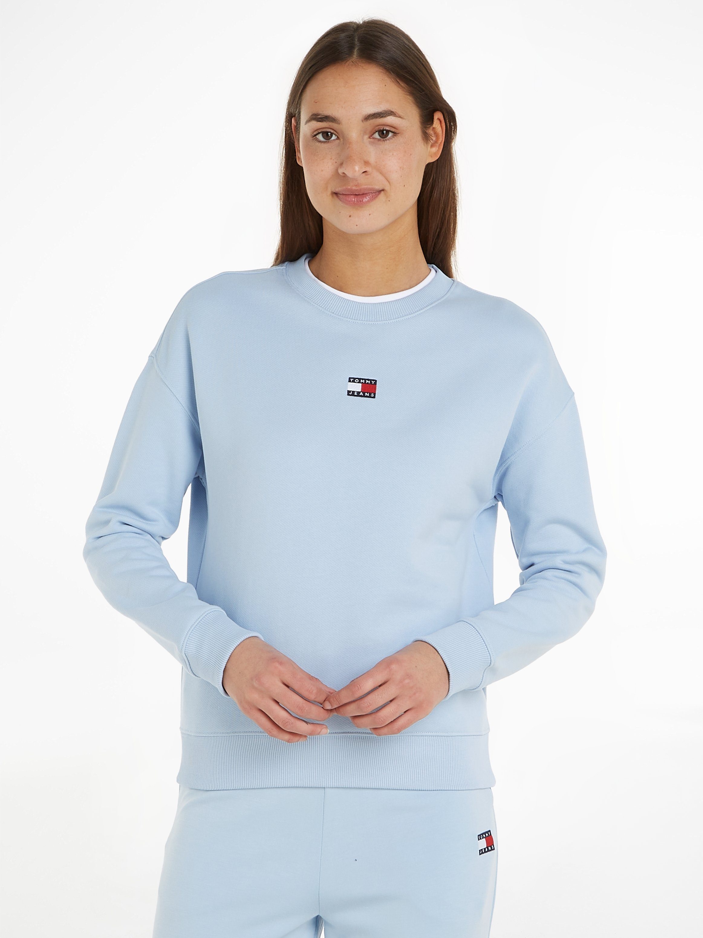 Tommy Jeans Sweatshirt mit Dropshoulder-Design und Frontlogo Breezy Blue