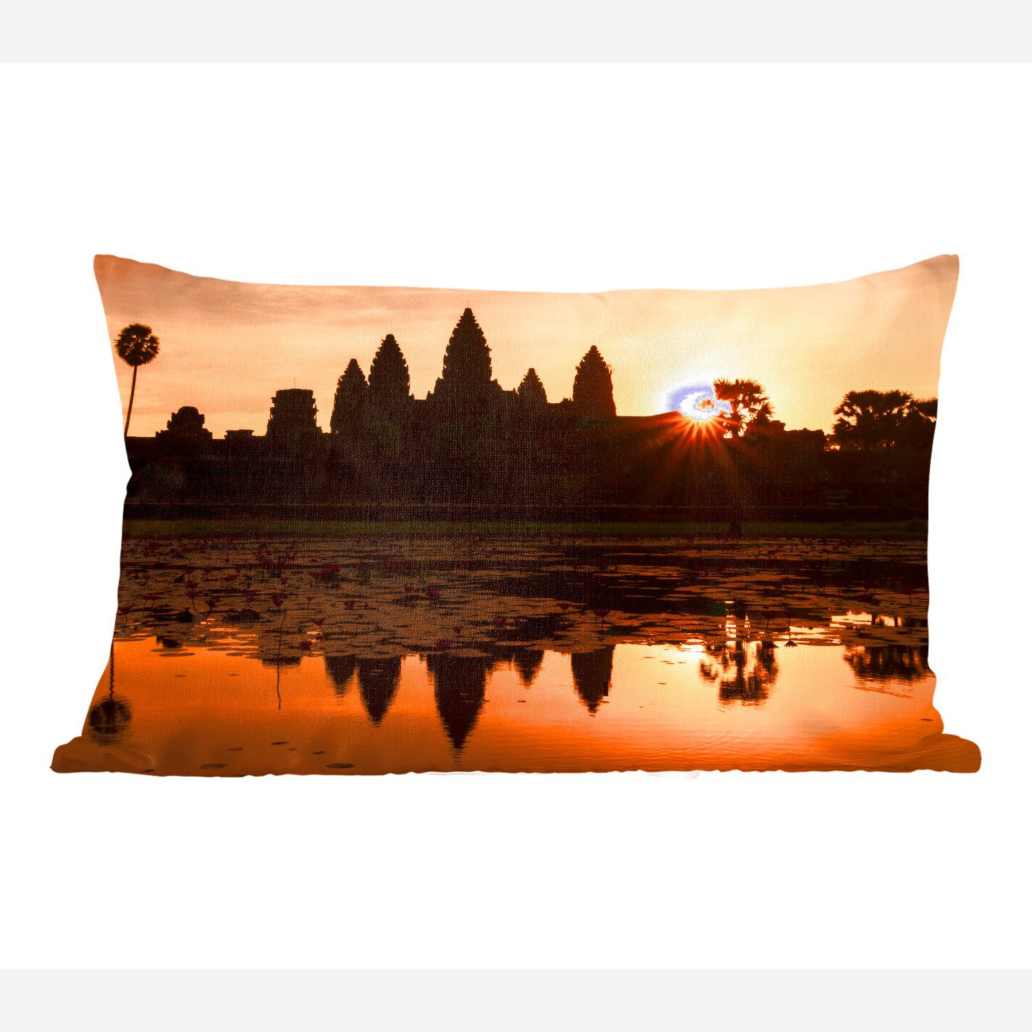 beliebte Marken MuchoWow Dekokissen Roter Himmel Füllung, über dem mit Schlafzimmer Wat Angkor in Wohzimmer Kambodscha, Zierkissen, Dekokissen Dekoration