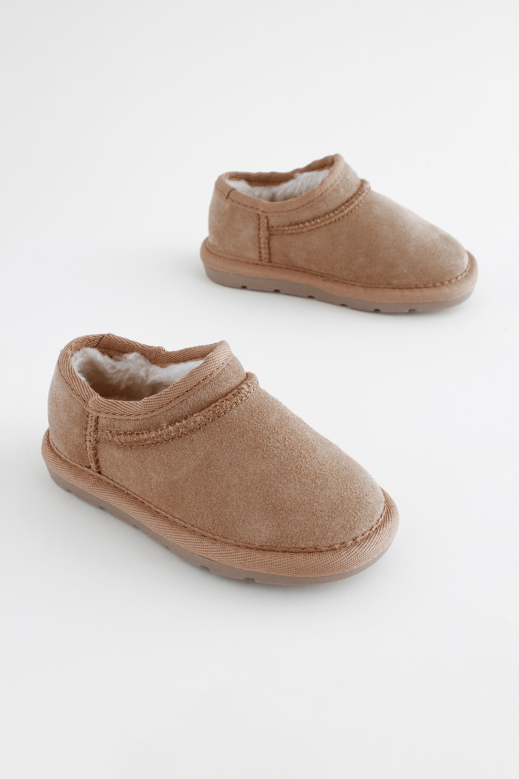 Next Shoot Schuhe aus Veloursleder Slipper (1-tlg)