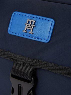 Tommy Hilfiger Mini Bag TH MODERN UTILITY EW REPORTER, im praktischen Detail