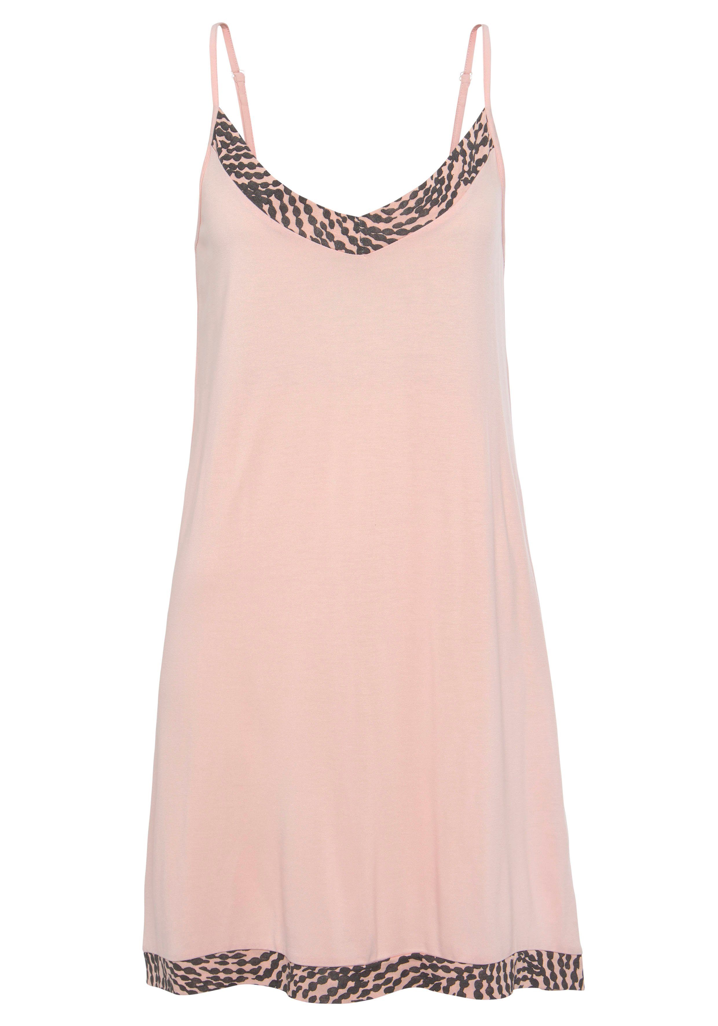 LASCANA Negligé mit gemusterter Kontrastblende. € 29,99