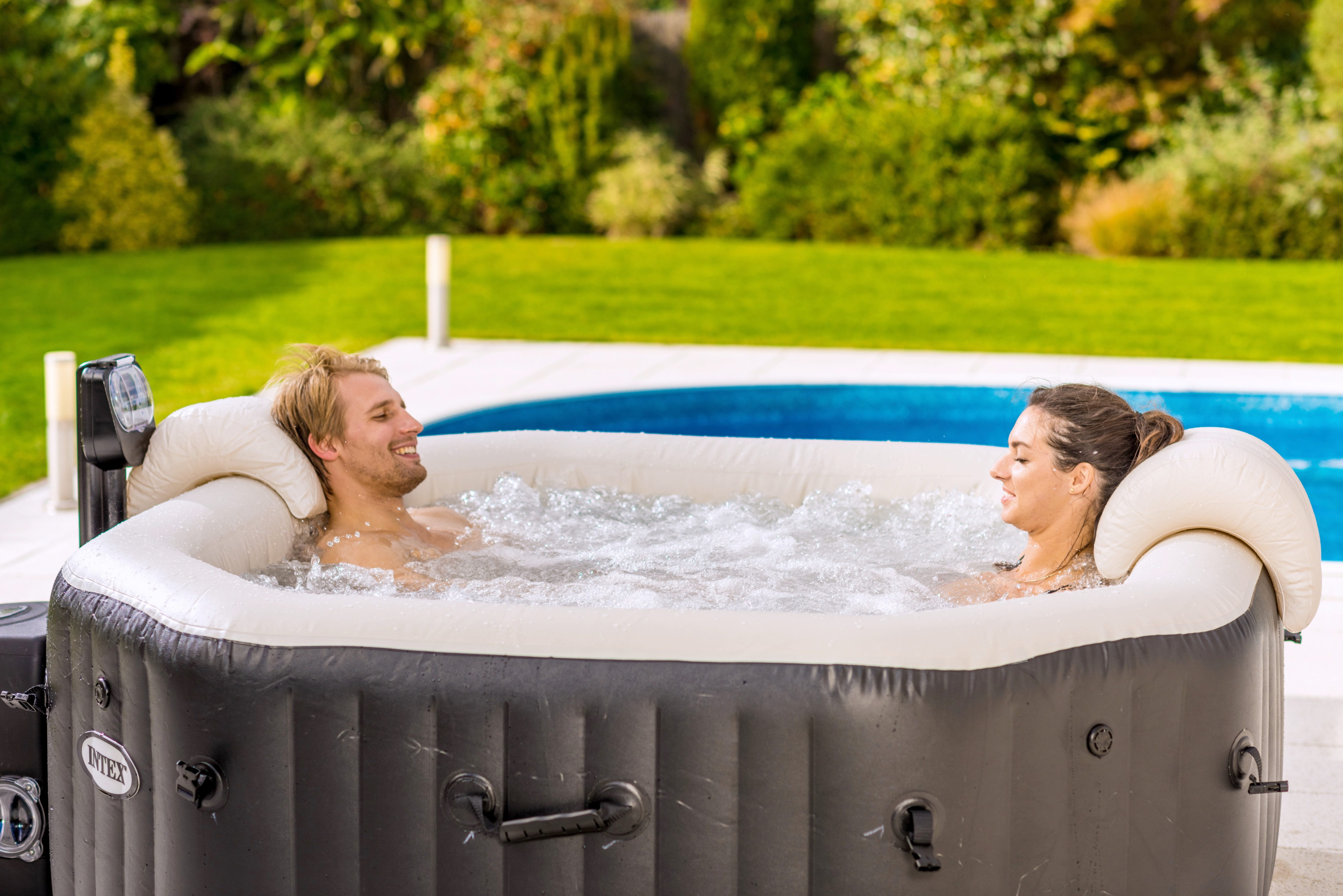 HAF Whirlpool LayZSpa & PureSpa Aufblasbarer Whirlpool Outdoor Bubble Massage Becken, (Komplett Set mit Zubehör, Maße: 180 x 180 x 71cm), In & Outdoor nutzbar