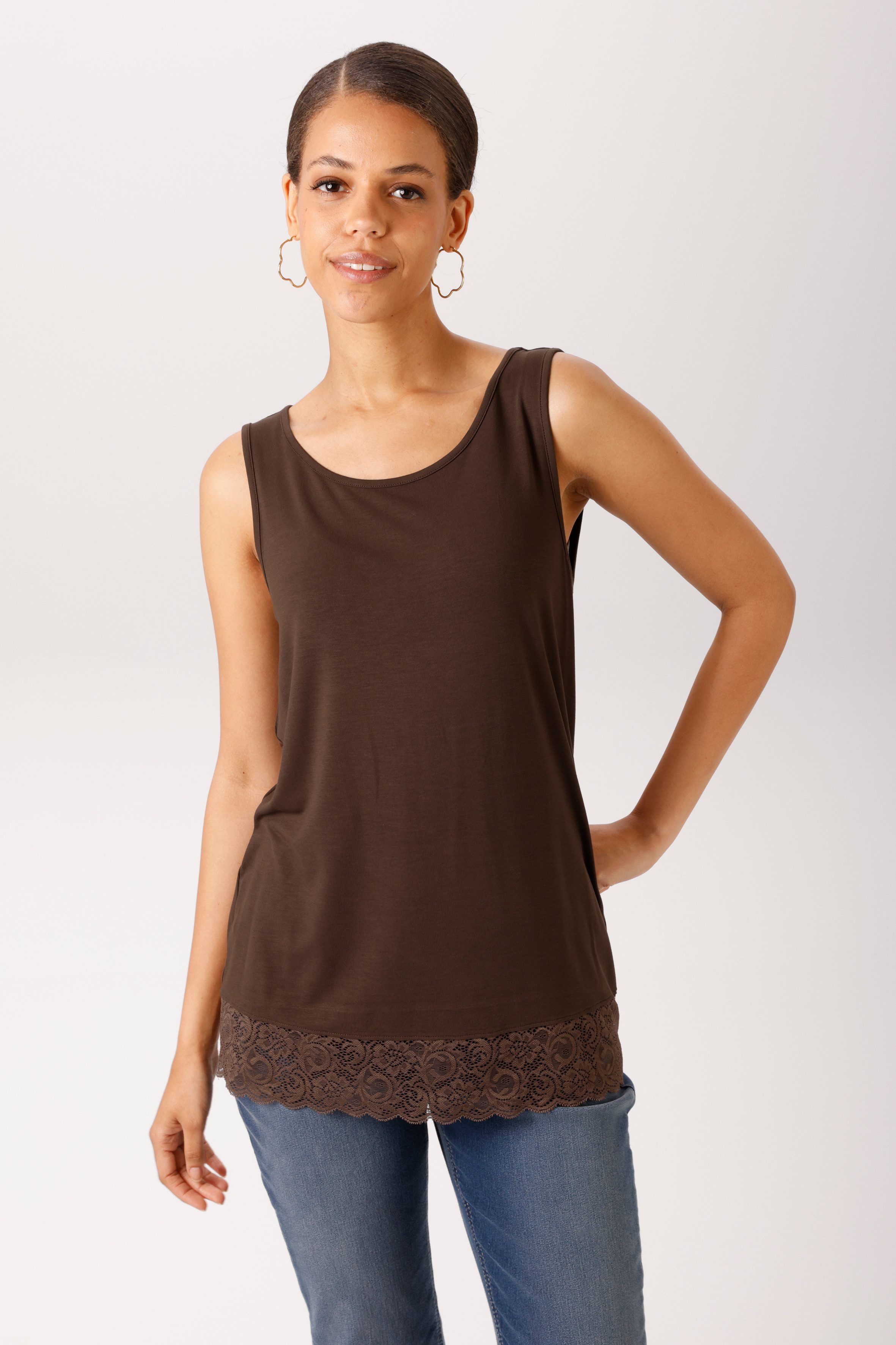 Aniston CASUAL Tanktop mit gewellter, elastischer Spitzenborte am Saum - NEUE KOLLEKTION