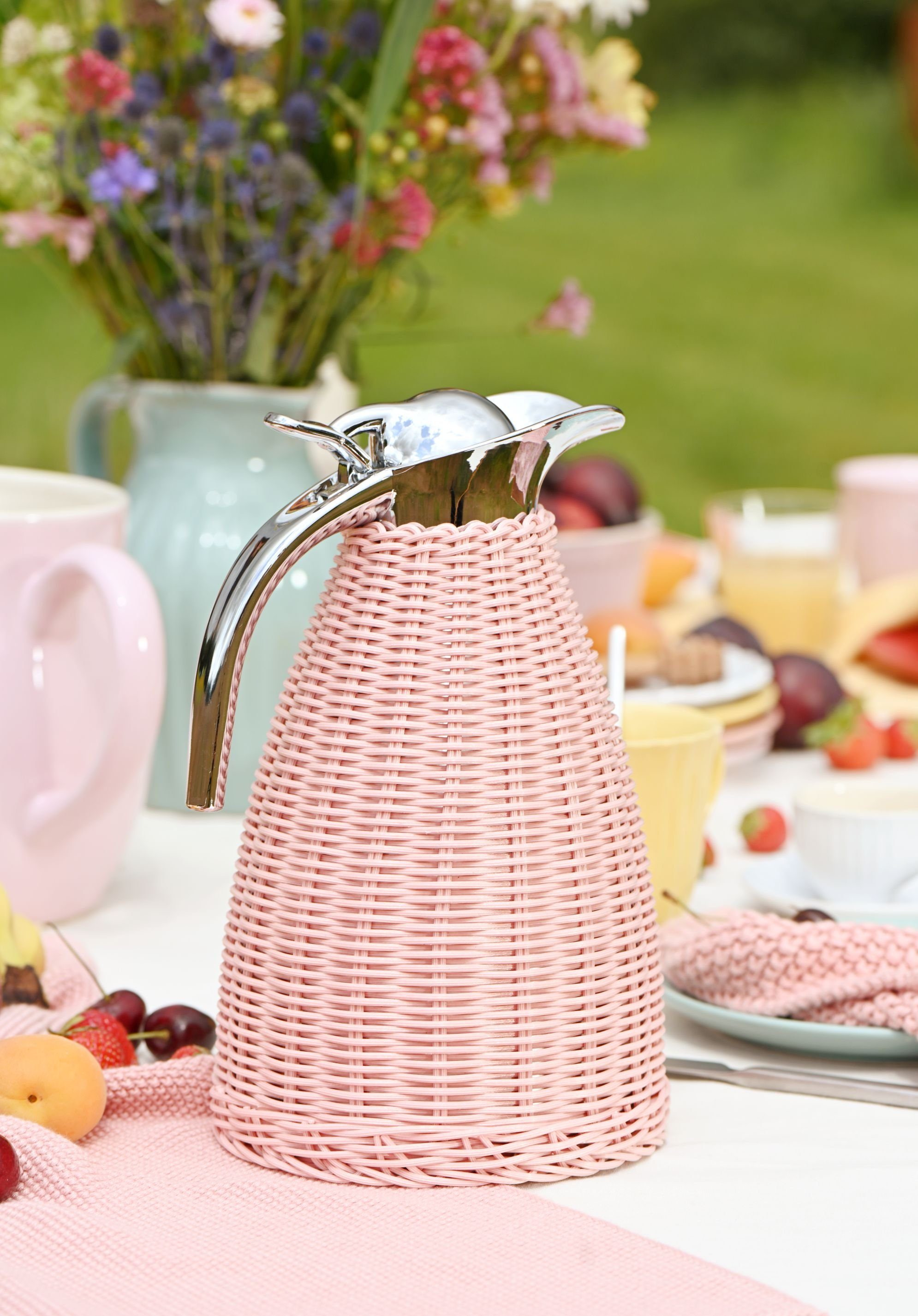 Ib Laursen Isolierkanne Thermoskanne Kaffeekanne 1,5 Liter Edelstahl Rattan Rosa Ib Laursen