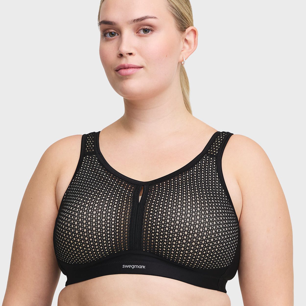 Swegmark of Sweden Sport-BH Net Impact Force - 100155 - Schwarz mit nahtlosen Cups