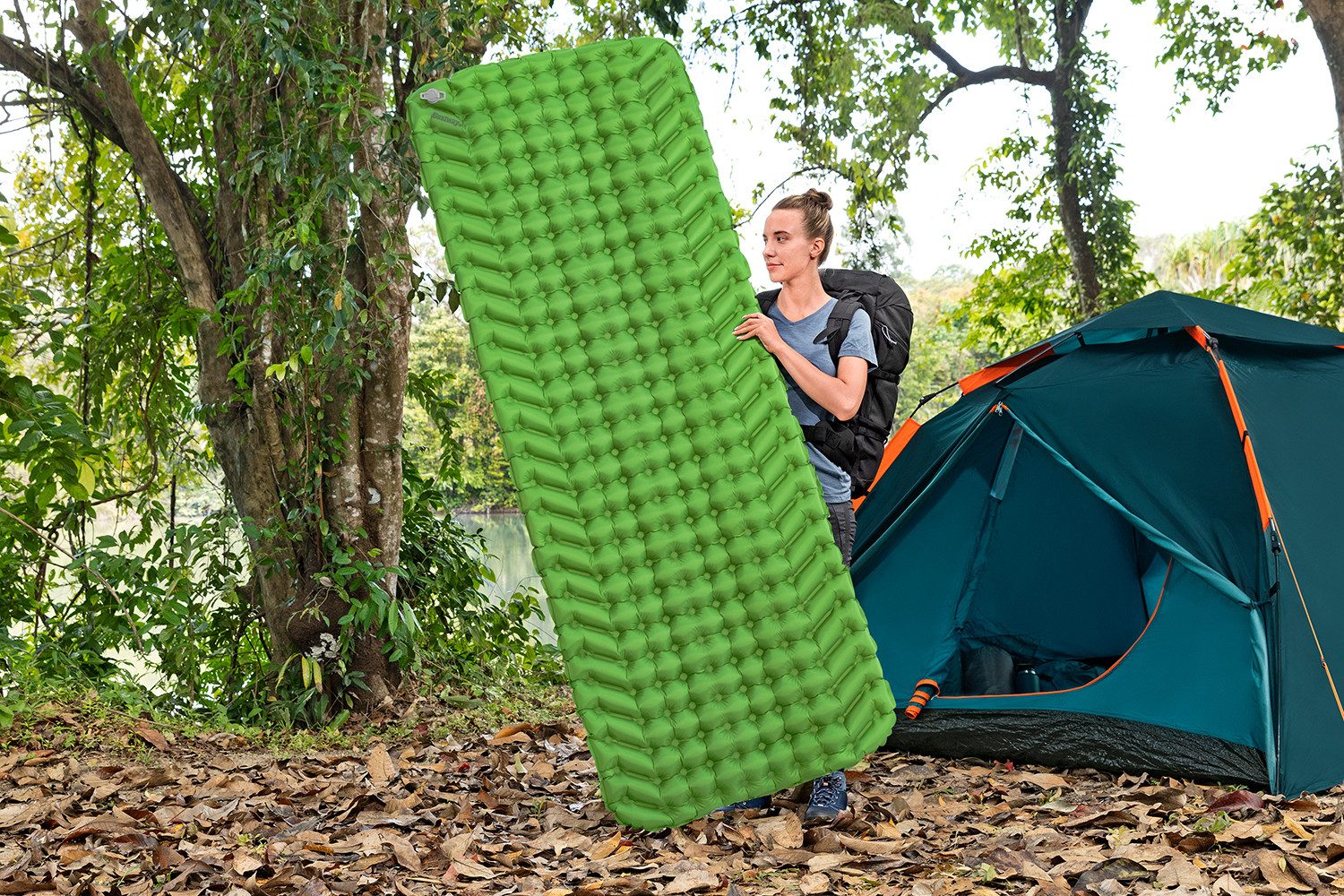 Bestway Isomatte WanderLite™ 198 x 71 x 6,5 cm, (Packung, 1-tlg., Inkl. Aufbewahrungstasche), Für Schlafsäcke in Extragröße
