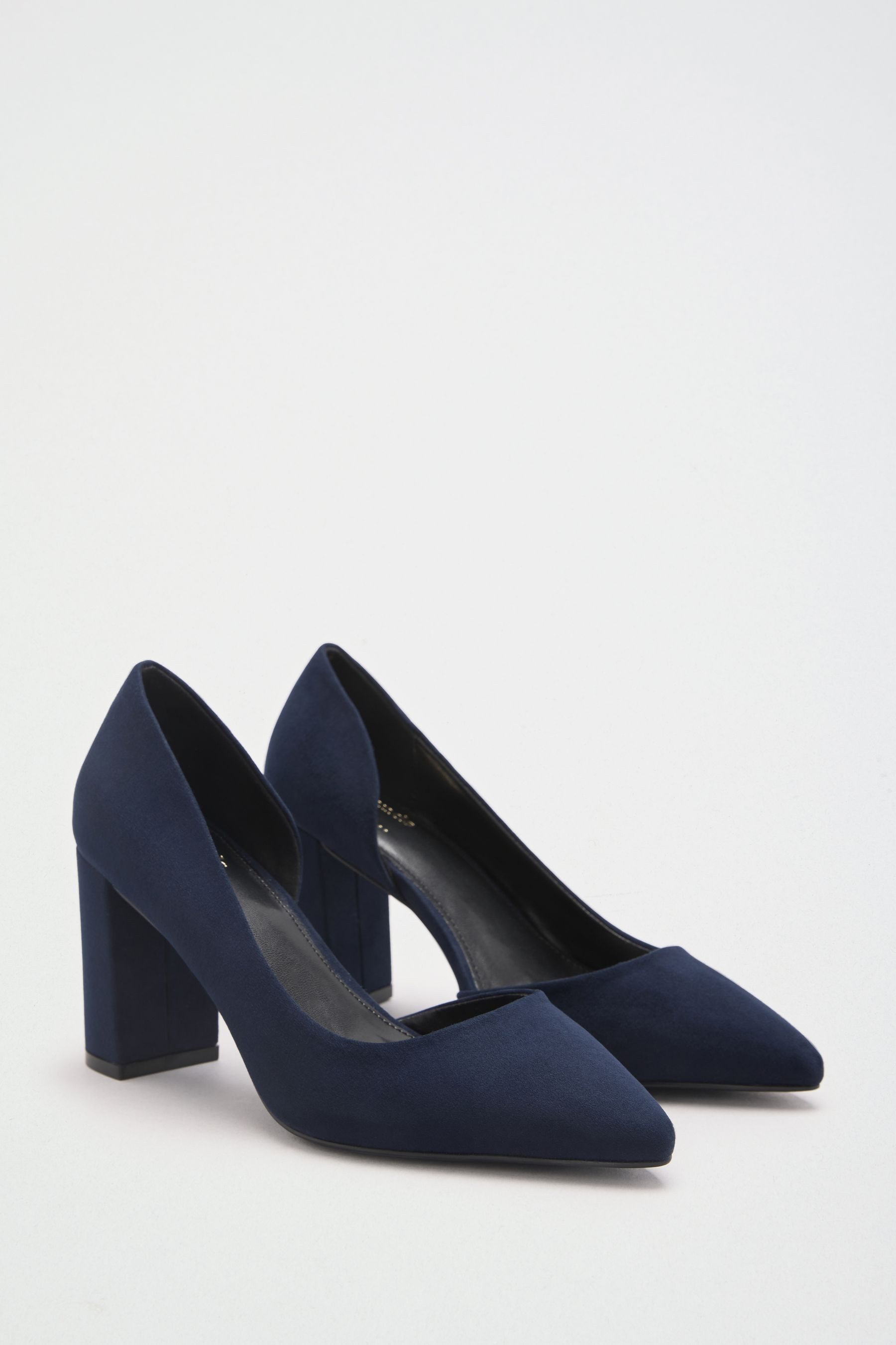 Friends Like These Friends Like These Pumps aus Kunstveloursleder Pumps – Bild 5 von 5