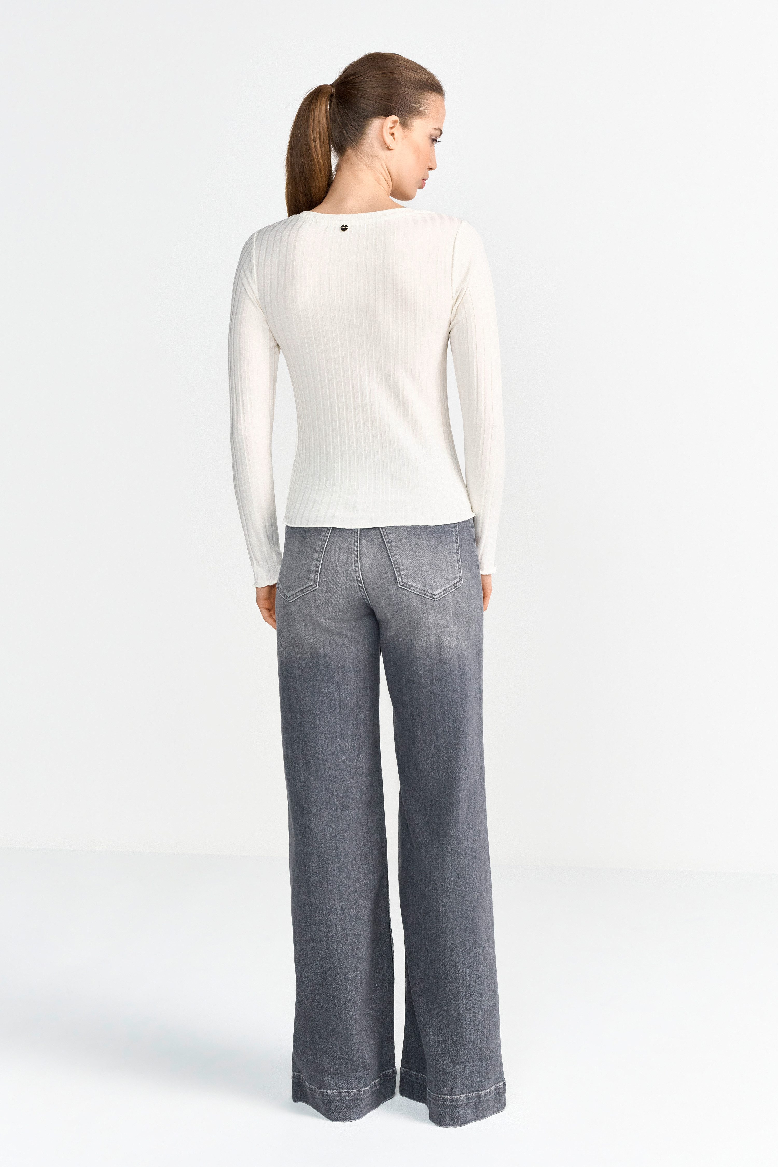 RICHROYAL Longsleeve perfekt zum drunterziehen, mit Rollkante am Ausschnitt – Bild 5 von 5