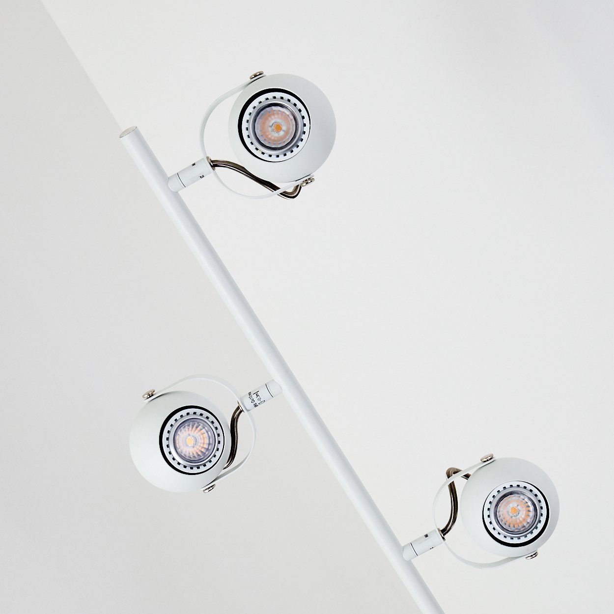 hofstein Stehlampe »Aquilea« Bodenlampe 3xGU10 Fußschalter, verstellbar, 3000 Weiß/Chrom, Metall Kelvin, ohne aus Standlampe Leuchtenköpfe mit in Leuchtmittel, sind