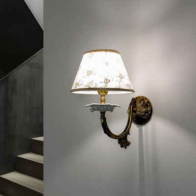 Licht-Erlebnisse Wandleuchte ROSE, ohne Leuchtmittel, Wandlampe Messing bronziert Weiß E14 Stoff bestickt Flur Wohnzimmer