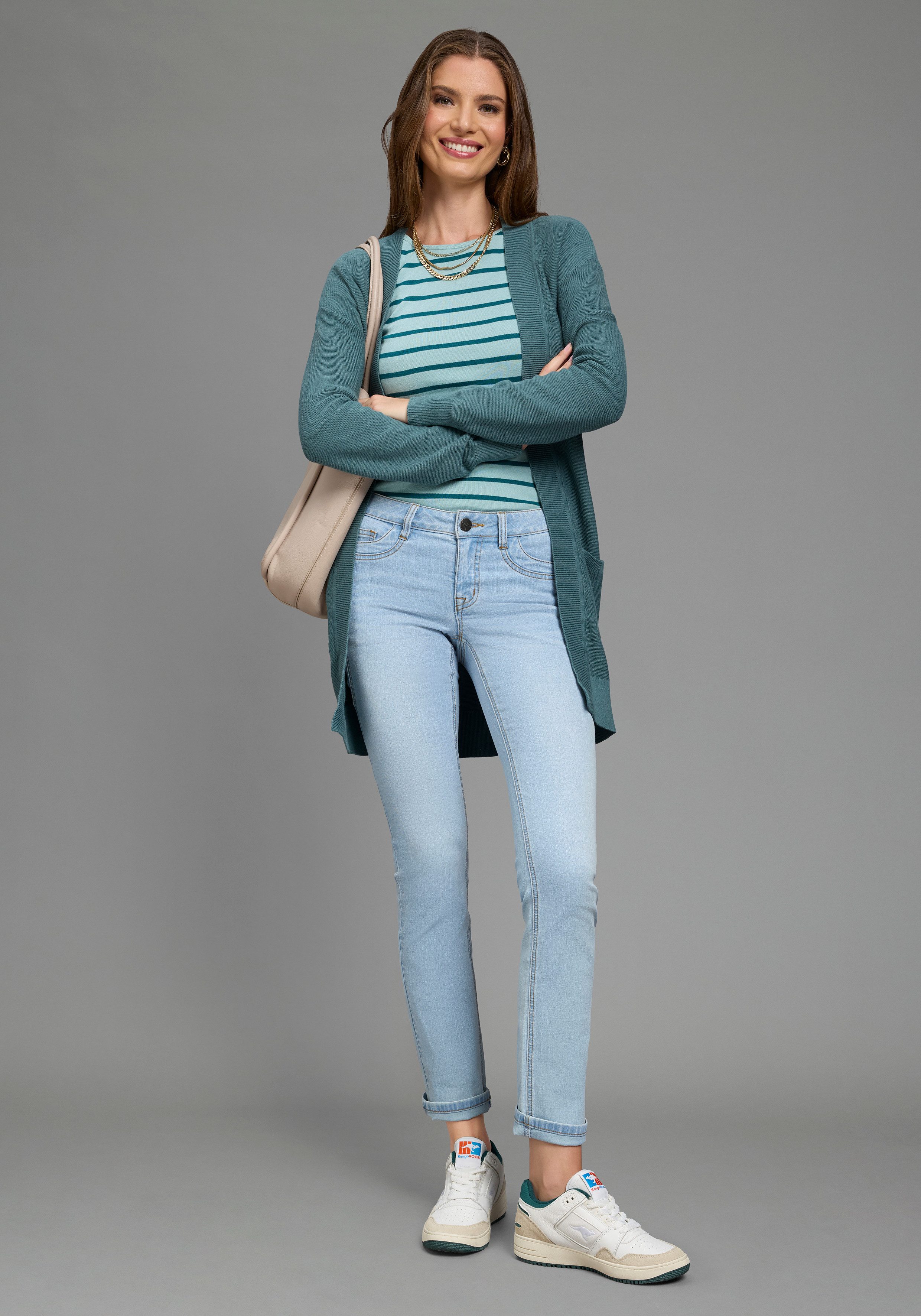 Zum Outfit 9