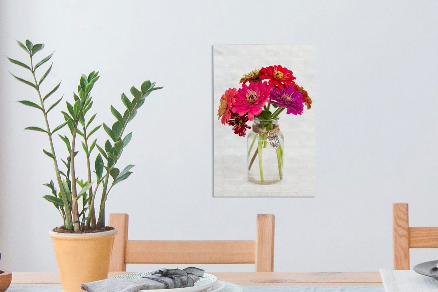 OneMillionCanvasses® Leinwandbild voll St), Leinwandbild bespannt fertig Vase Gemälde, mit bunten Zinnienpflanzen, Zackenaufhänger, cm (1 20x30 inkl