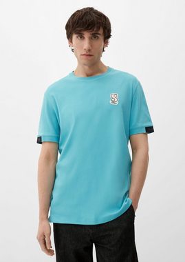 s.Oliver Kurzarmshirt T-Shirt mit Labelpatch Label-Patch, Kontrast-Details