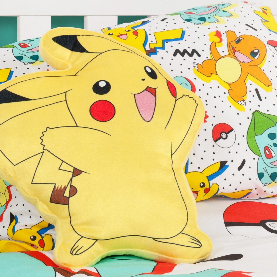 MTOnlinehandel Dekokissen Pokemon Geschenk, Pikachu Kissen 40x40cm, Kuscheltier, ideal für Sofa oder Leseecke, passend zur Bettwäsche
