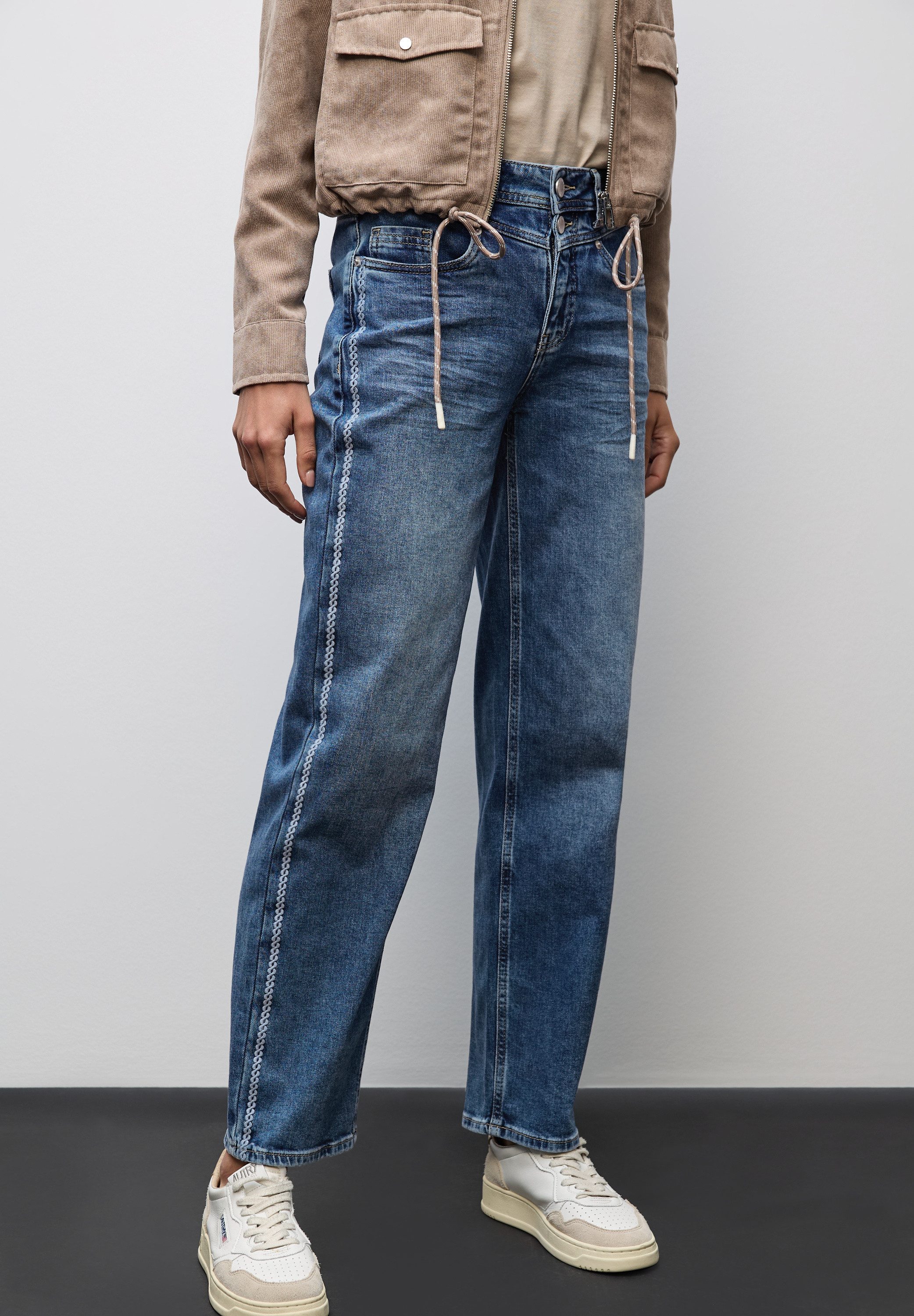 STREET ONE 5-Pocket-Jeans Style Straight Leg mit Gallonstreifen und Stretch günstig online kaufen
