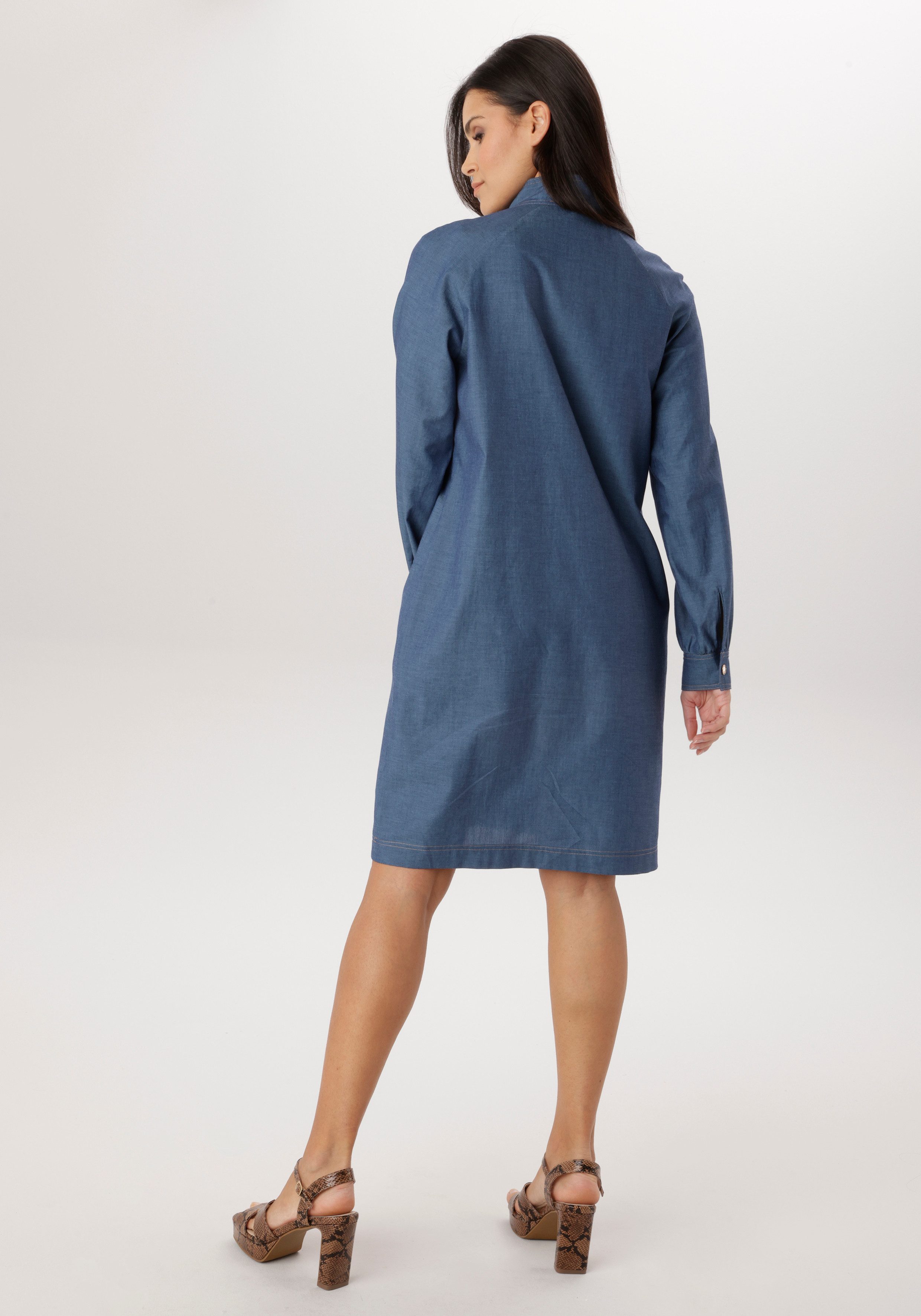 Aniston SELECTED Jeanskleid mit fixierter Schluppe zum Binden am V-Ausschnitt