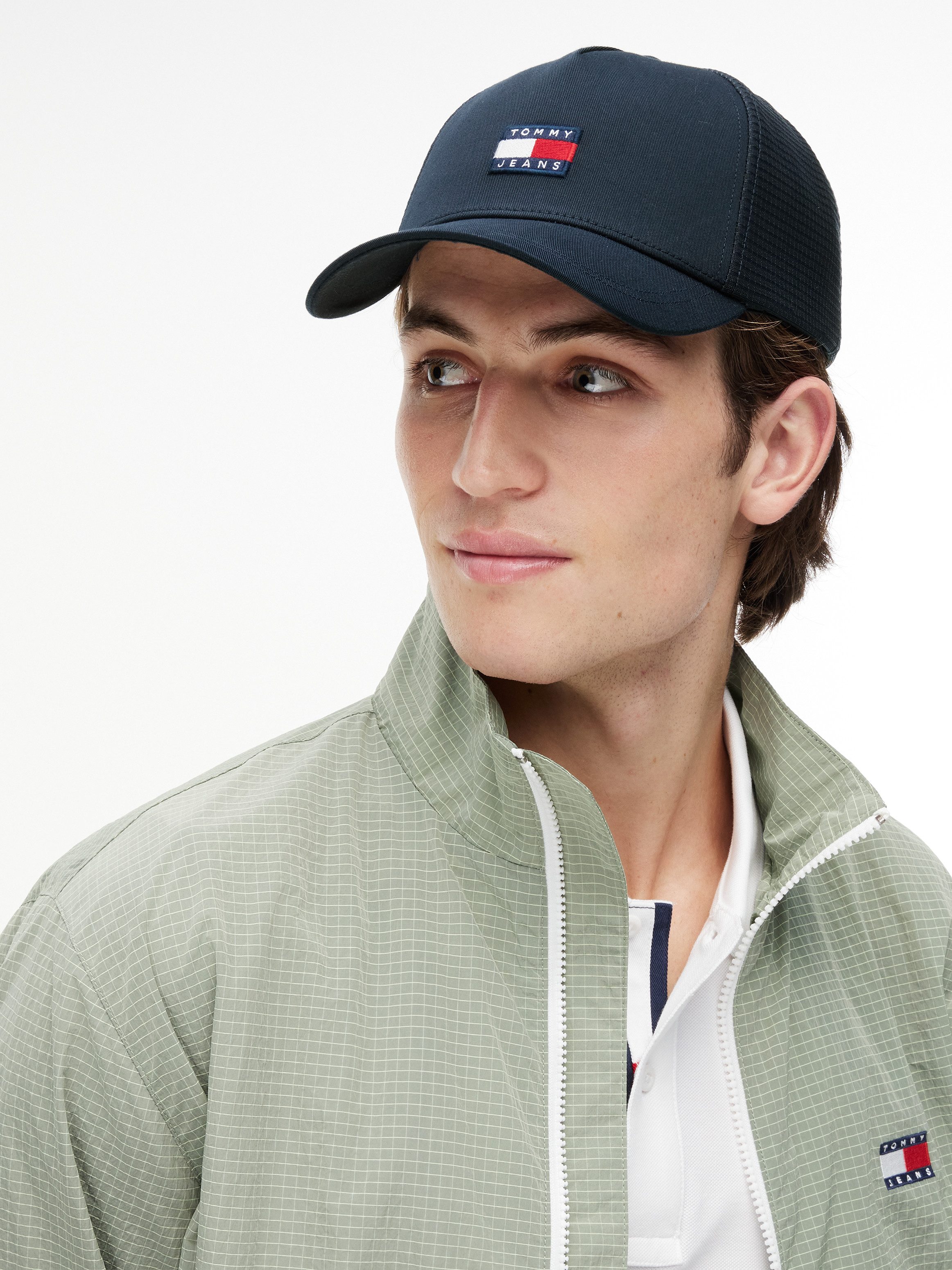 Tommy Jeans Trucker Cap TJM HERITAGE TRUCKER Regular fit mit festem Schirm