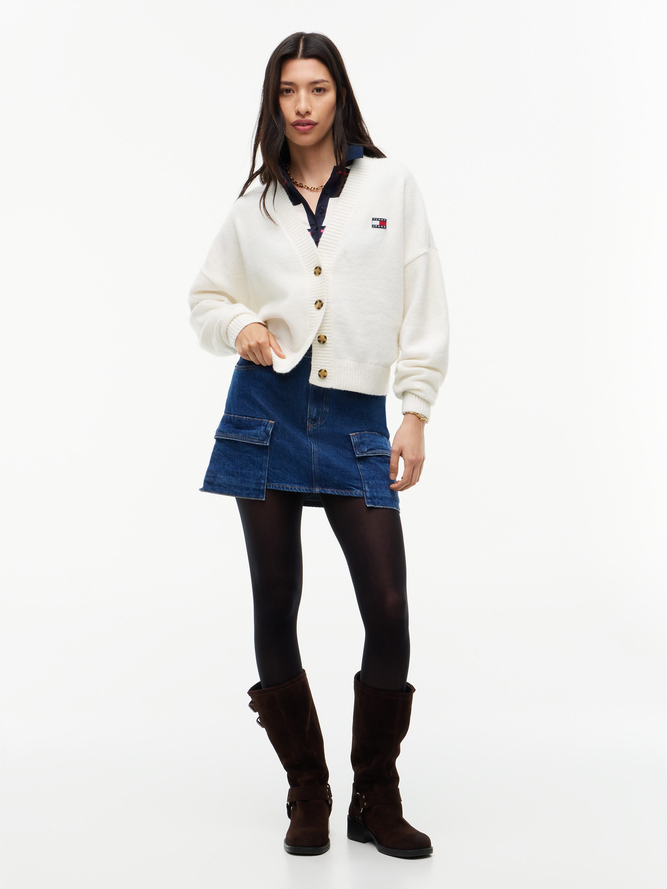 Tommy Jeans Strickjacke TJW FLUFFY BADGE CARDIGAN EXT Materialmix mit Alpaka – Bild 4 von 5