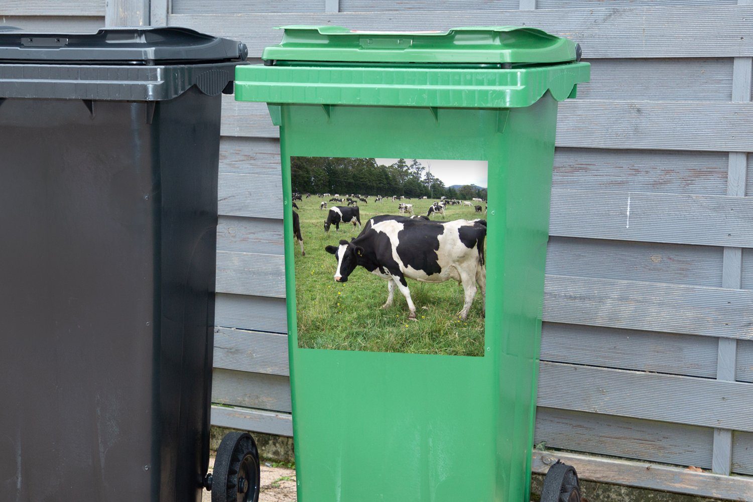 MuchoWow Kühe Wald Container, Wandsticker Sticker, Blumen St), - Mülltonne, Mülleimer-aufkleber, (1 Abfalbehälter -