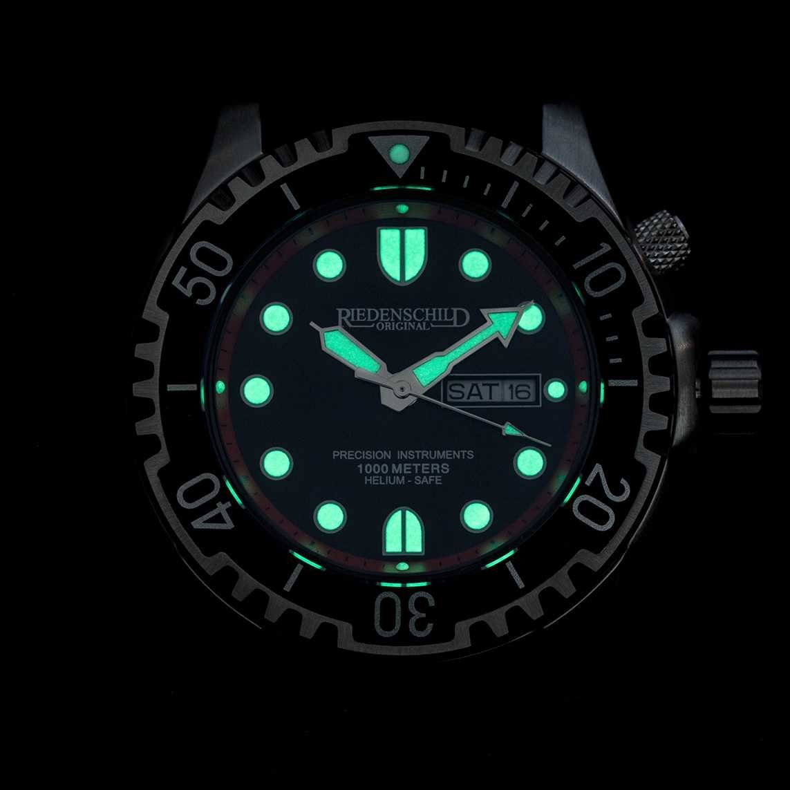 Riedenschild Taucheruhr RS8000-03, 100 ATM Wasserdicht, 46 mm Edelstahlgehäuse, Silikon- und Edelstahlarmband, Heliumventil, Profi-Taucheruhr
