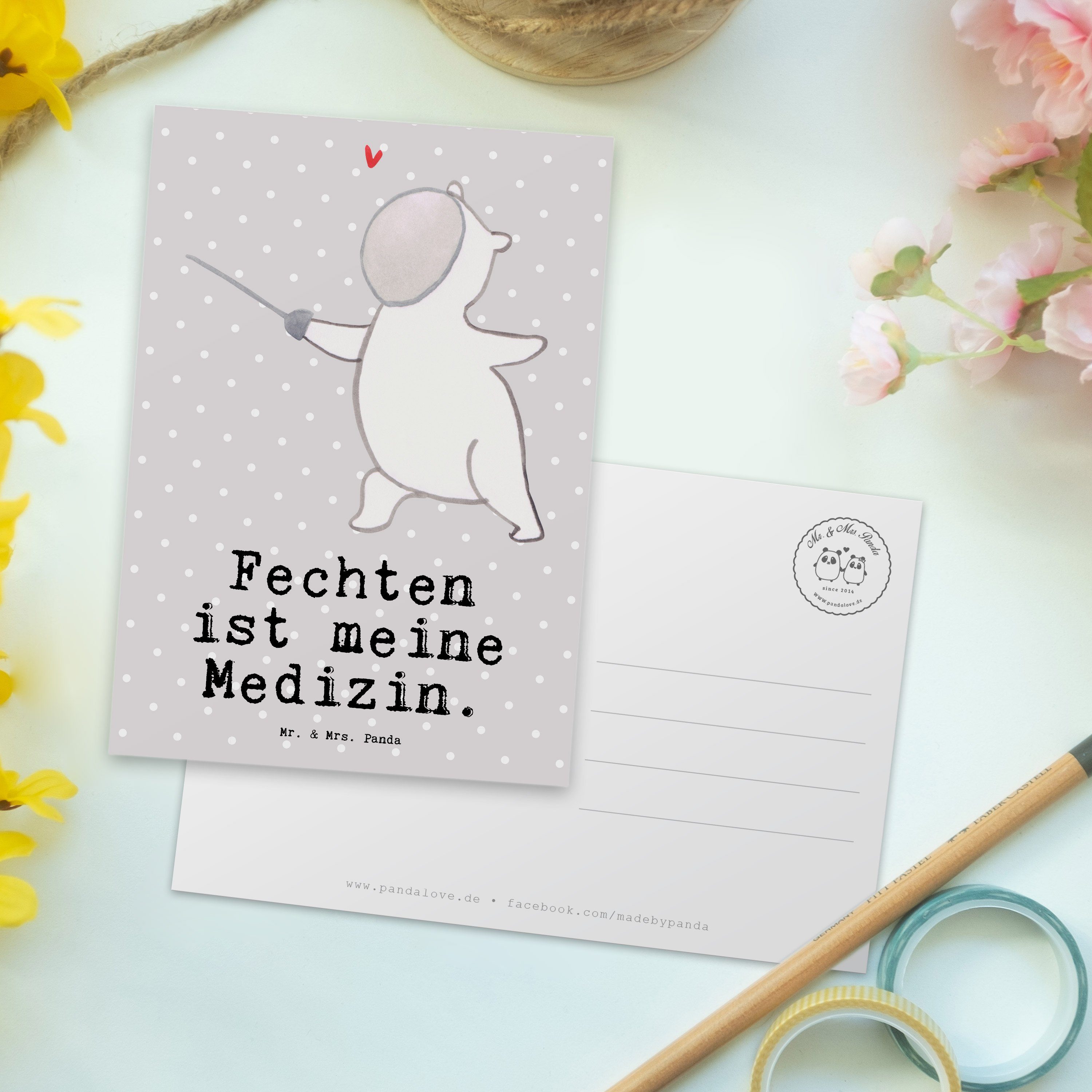 Pastell Panda Geschenk, Medizin Postkarte Fechten Sportler - Mrs. & Mr. Panda Grau Schenken, -