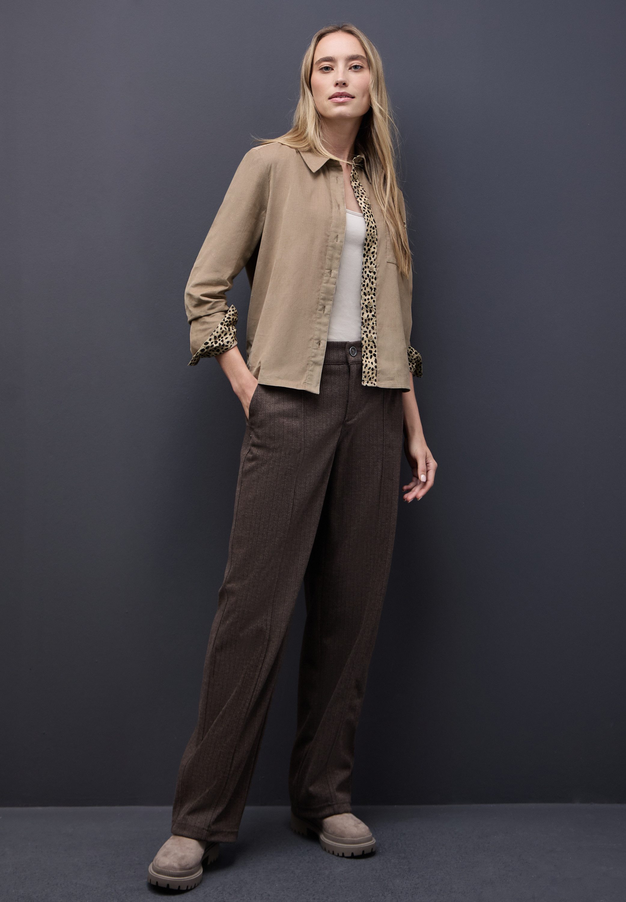 STREET ONE Langarmbluse mit Tapedetails im Leo-Look