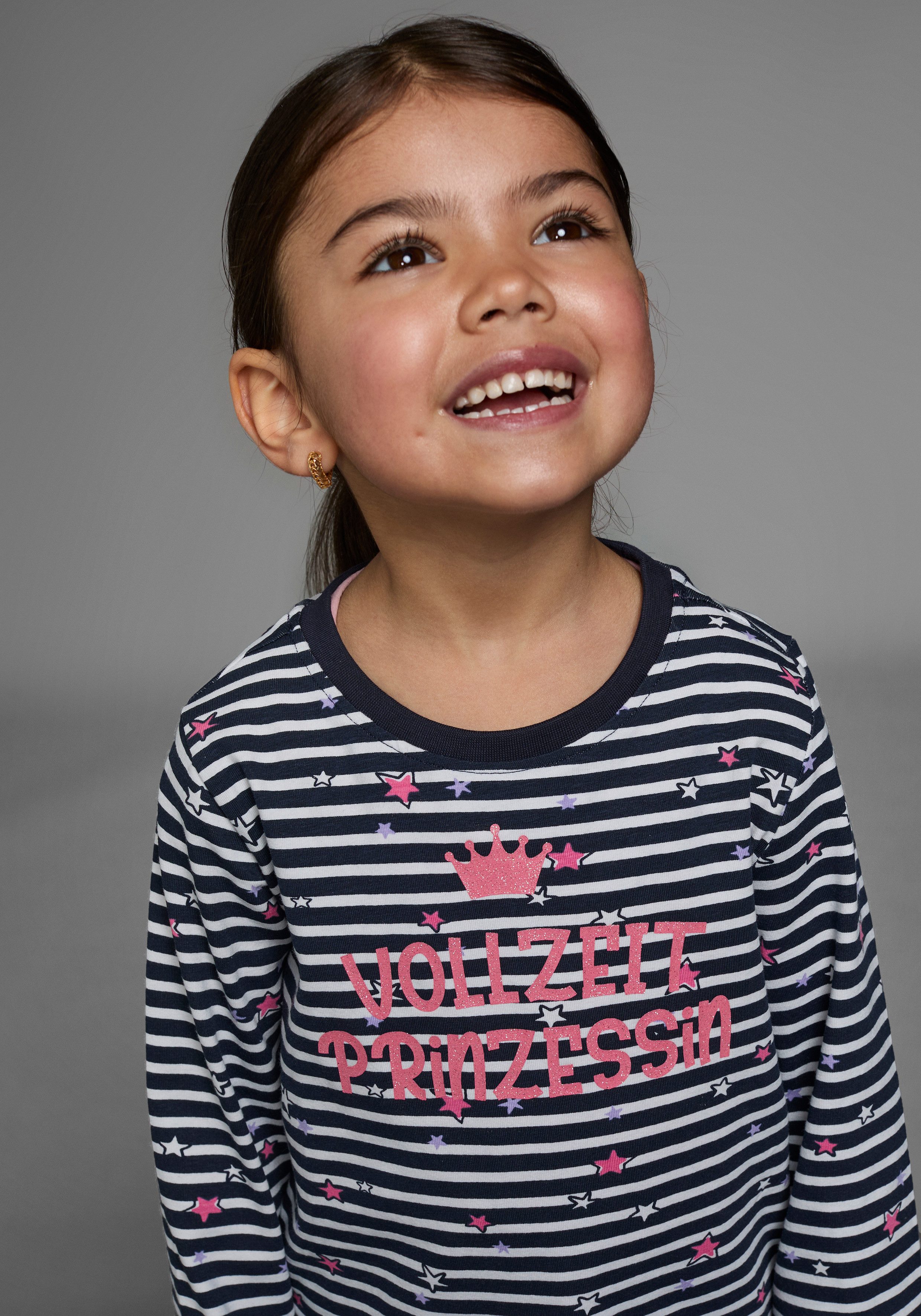 KIDSWORLD Langarmshirt Vollzeit Prinzessin Langarm, Basic-Passform, mit Sternmuster, Rundhalsausschnitt