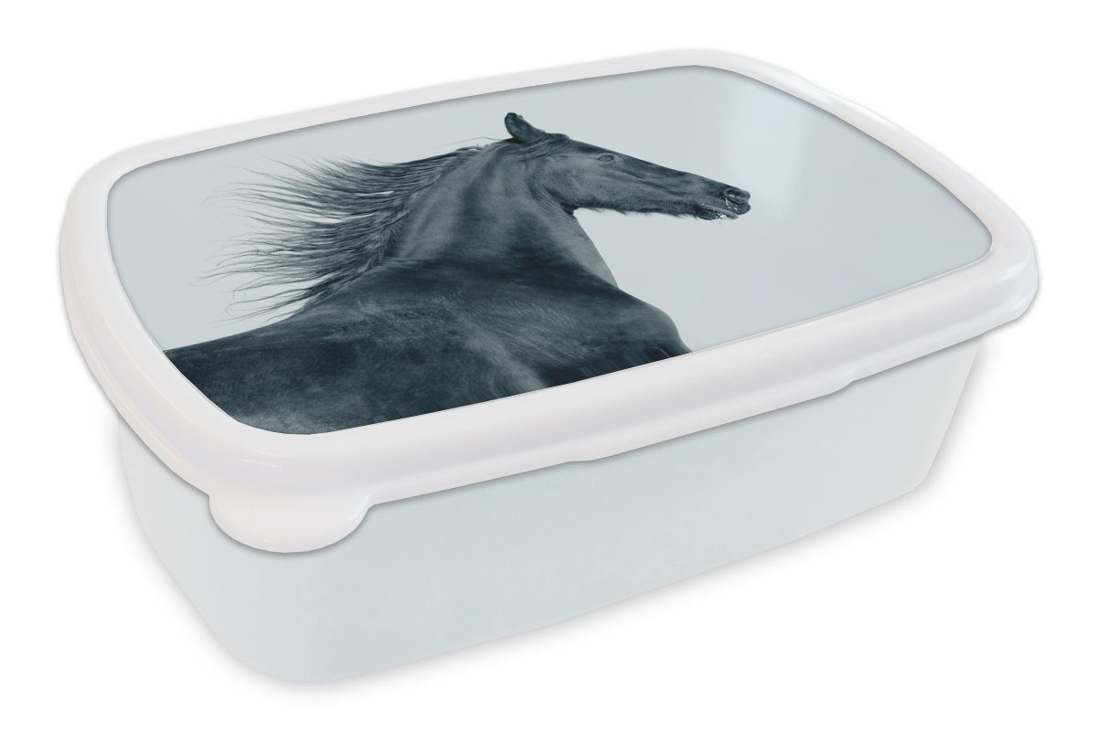 MuchoWow Lunchbox Pferd - Friese - Wind, Kunststoff, (2-tlg), Brotbox für Kinder und Erwachsene, Brotdose, für Jungs und Mädchen weiß