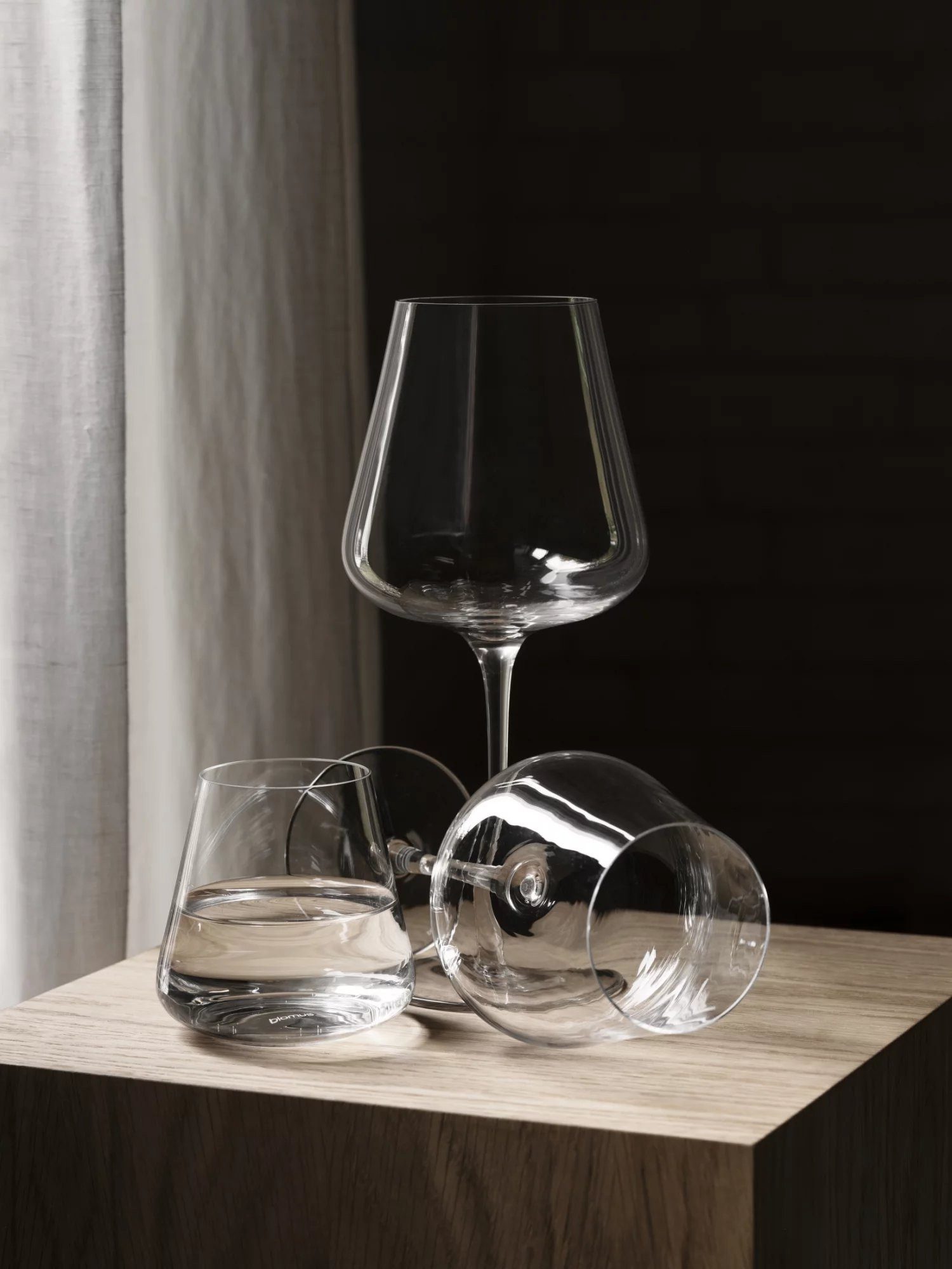 blomus Glas -BELO- Designer-Trinkgläser im 4er-Set aus mundgeblasenem Glas, Glas, 280 ml, mundgeblasen, Geschliffener Rand, Spülmaschinengeeignet