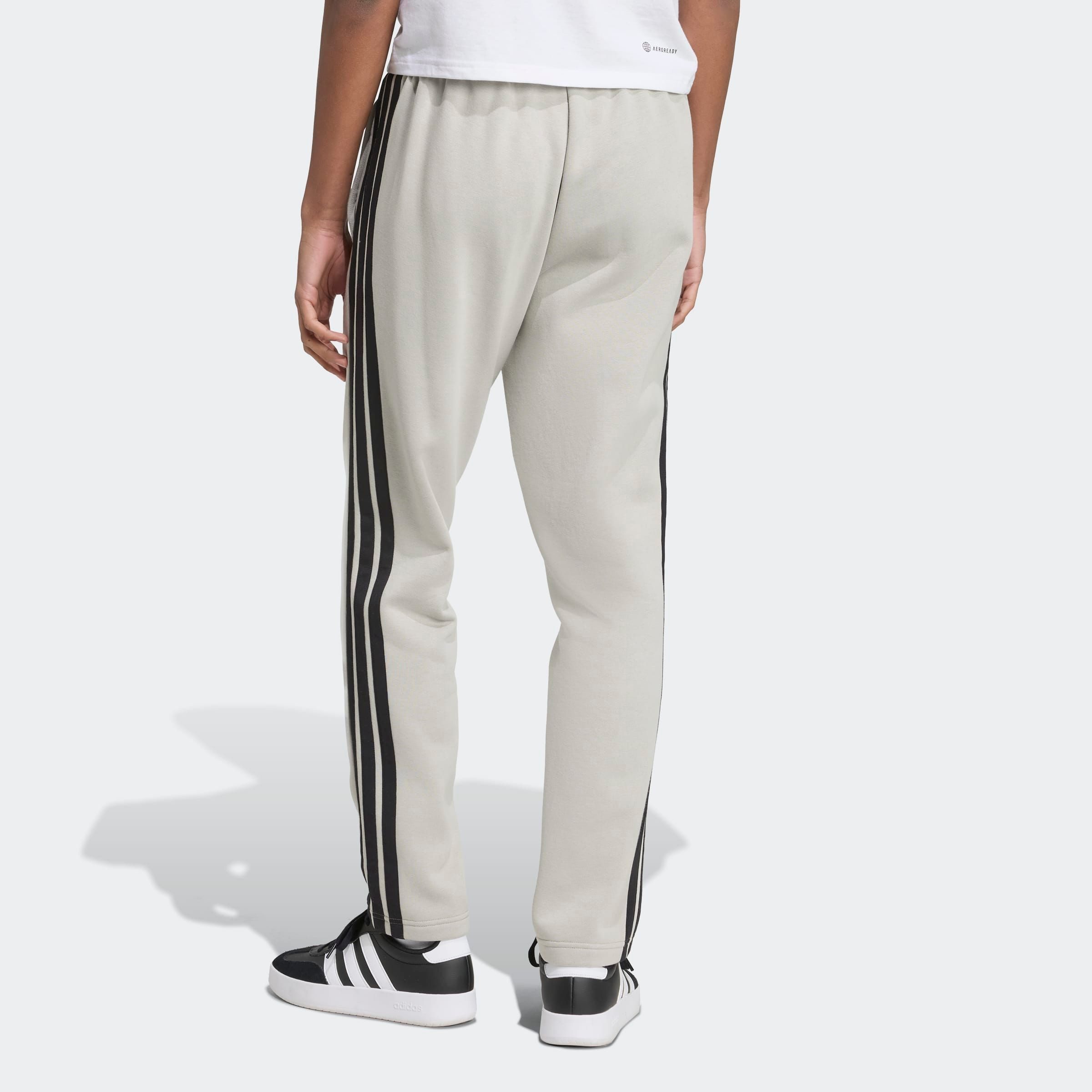 adidas Sportswear Sporthose ESSENTIALS 3-STREIFEN OPEN HEM aus Baumwolle, Polyester und Viskose, offener Saum