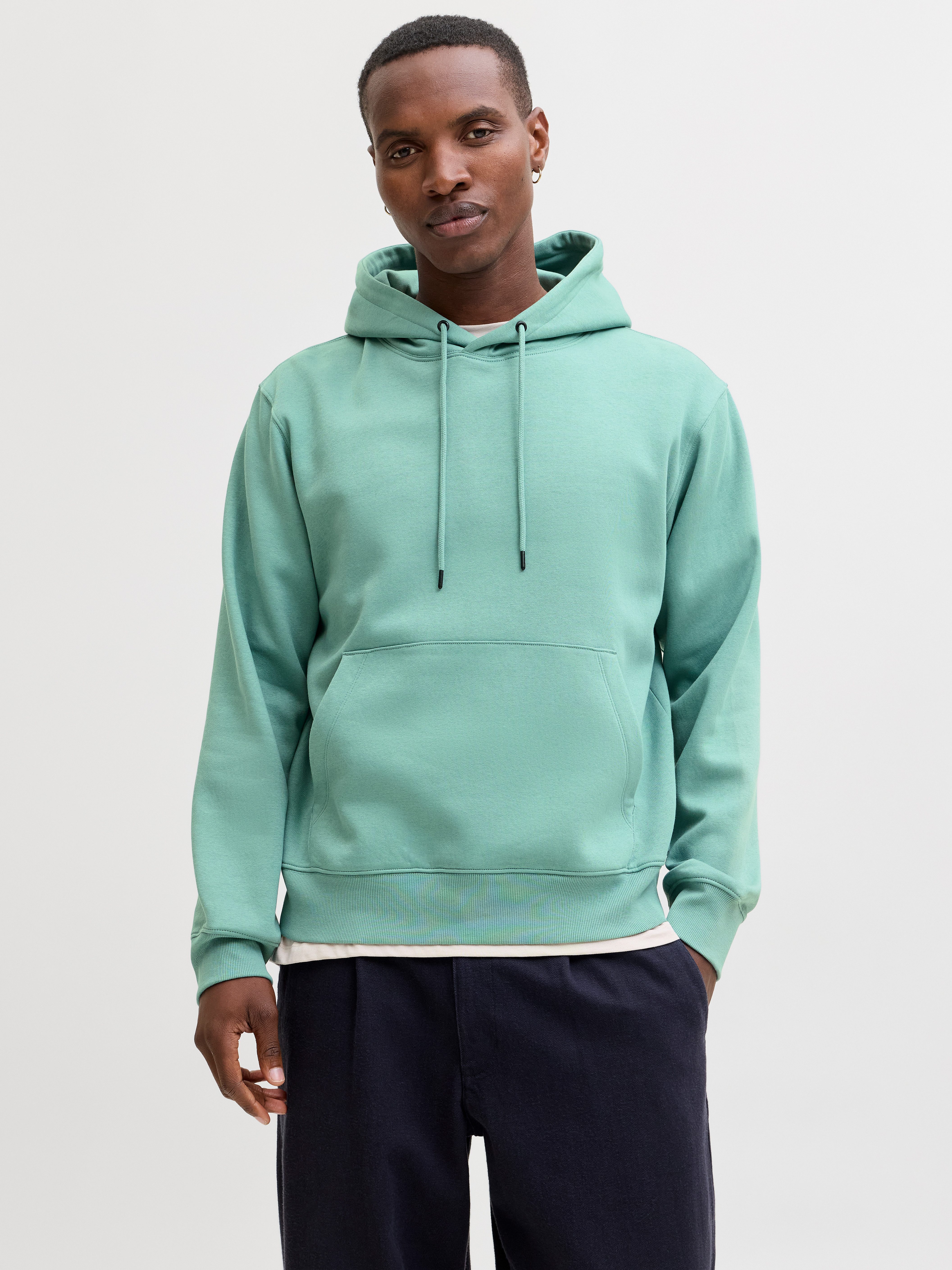 Jack & Jones Kapuzensweatshirt JJESTAR BASIC SWEAT HOOD NOOS mit Rippbündch günstig online kaufen
