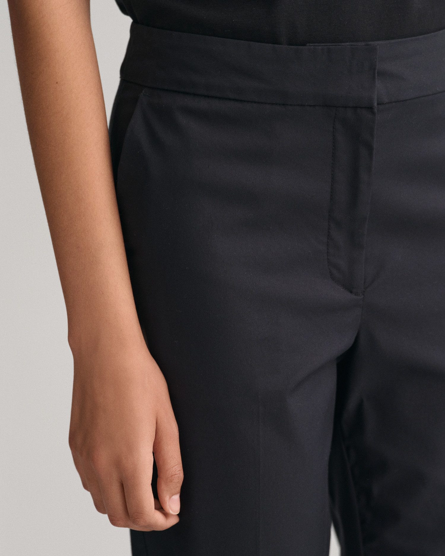 Gant Stoffhose SLIM SLACK mit Bügelfalten an Vorder- und Rückseite