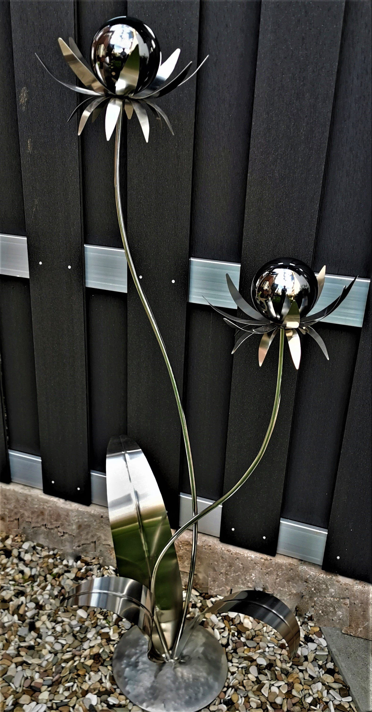 Jürgen Bocker Garten-Ambiente Gartenstecker Skulptur Blume Milano Edelstahl 120 cm Kugel Edelstahl schwarz poliert Standfuß Gartendeko