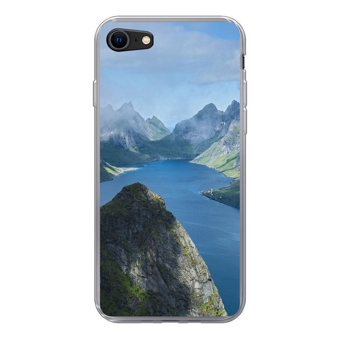 MuchoWow Handyhülle Blick über die Fjorde in Norwegen Handyhülle Apple iPhone 8 Smartphone-Bumper Print Handy Schutzhülle