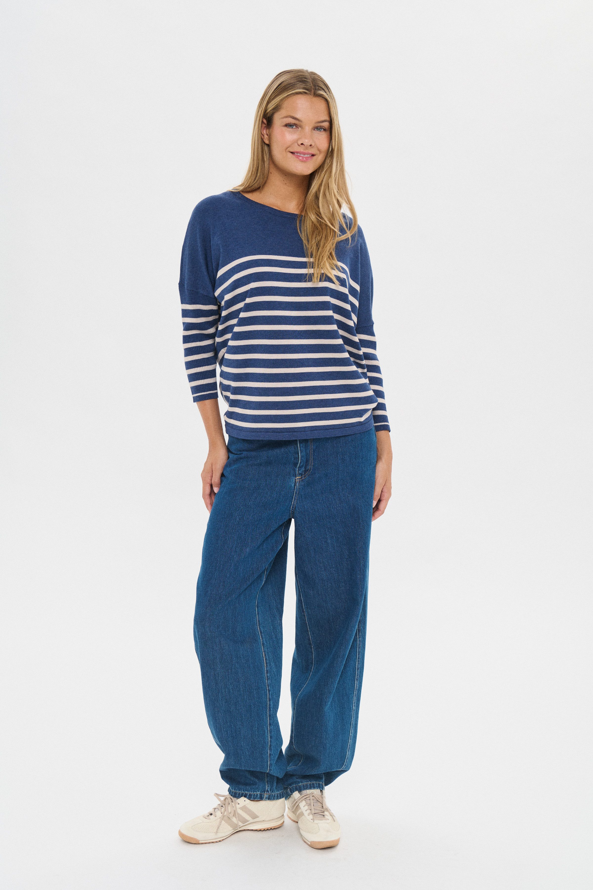 Saint Tropez Strickpullover MilaSZ R-neck Stripe Oversize Fit, Feinstrick, Viskosemischung