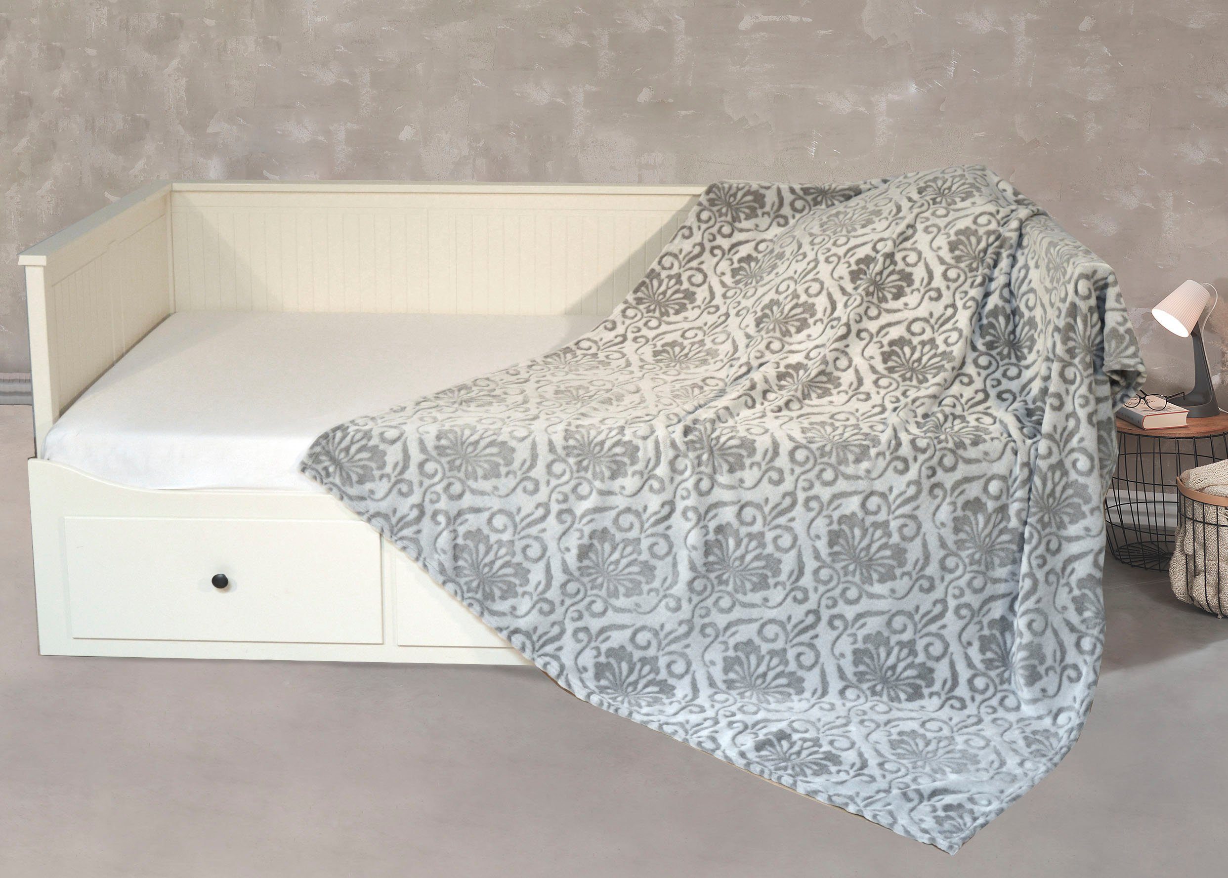 Wohndecke Kaschmirtouch Ornamente, KiNZLER, mit Hoch-Tief Effekt, Kuscheldecke, 150x200 cm