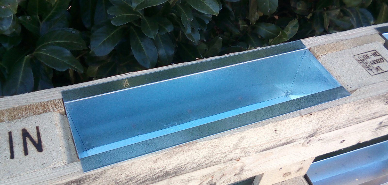 Blum verzinkt Balkon schwarz BURI Pflanzkübel oder Kunststoff Silber Europaletten Pflanzkasten