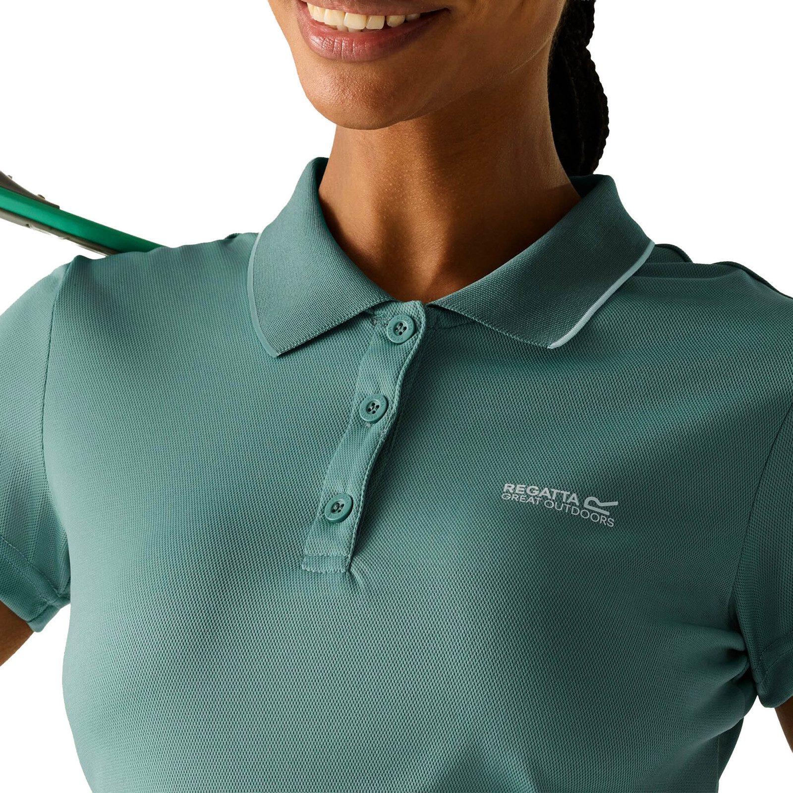Regatta Poloshirt Maverick V mit Marken-Logo und -schriftzug auf der Vorderseite