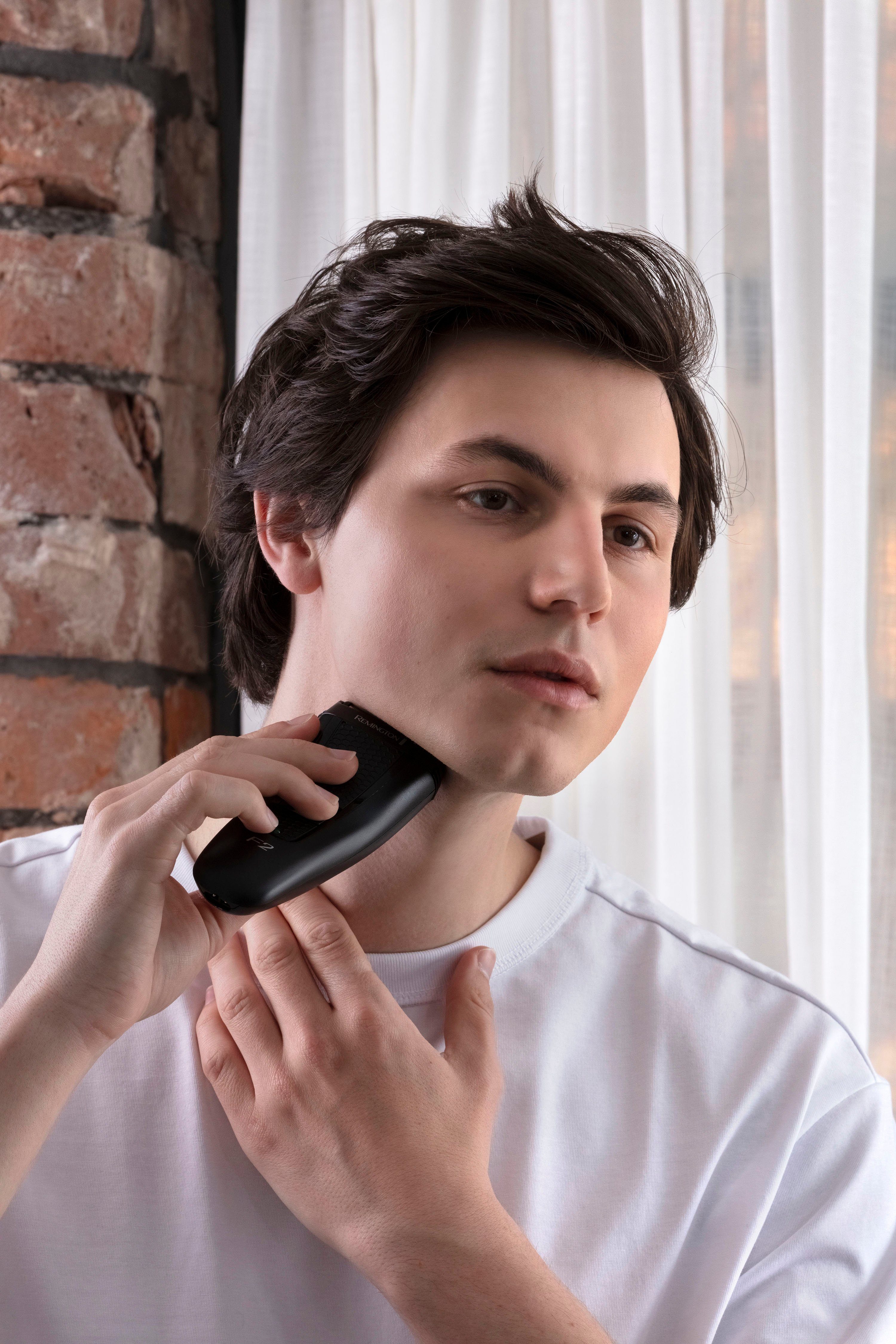 Remington Elektrorasierer F2002 Style Series Foil Shaver F2, Aufsätze: 1, integrierter Präzisionstrimmer, Pop-Up-Trimmer, abwaschbar, LED Anzeige, Präzisionstrimmer