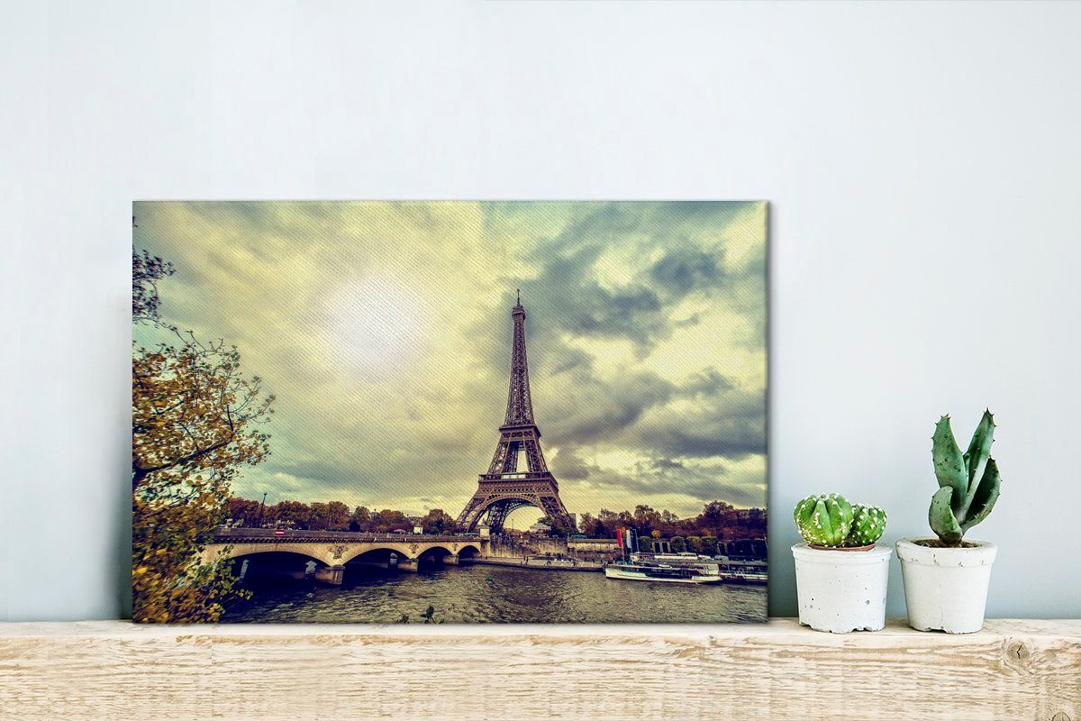 und Wandbild Paris, 30x20 Wanddeko, Wasserblick auf den St), cm Aufhängefertig, Leinwandbild (1 Eiffelturm Leinwandbilder, OneMillionCanvasses®