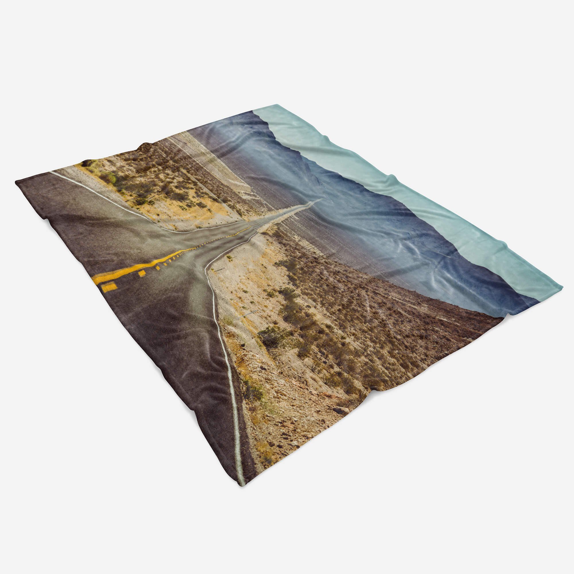 Art Handtücher Fotomotiv Berge mit (1-St), Baumwolle-Polyester-Mix Handtuch Handtuch Kuscheldecke Sinus Saunatuch Strandhandtuch Straße Freiheit,