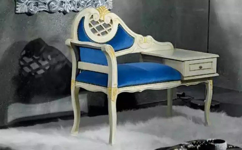 Bank Klassische blaue Sitzbank aus Luxusstoff für stilvolles Wohnen