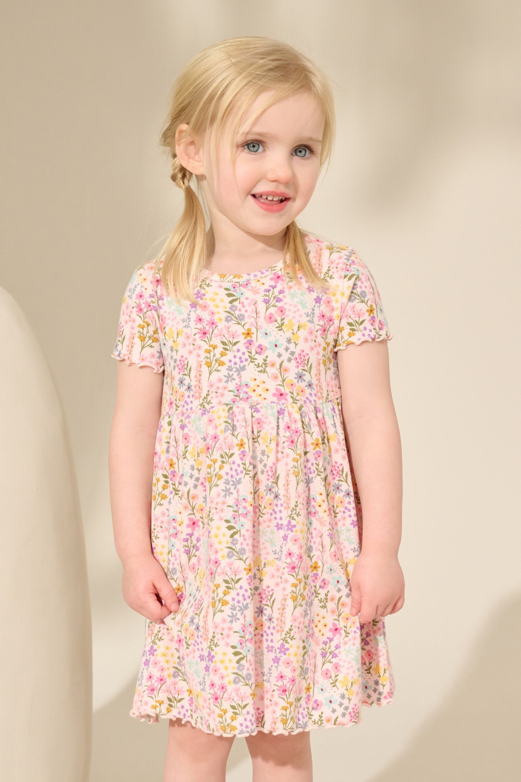 Next Jerseykleid Kurzärmeliges, geripptes Jersey-Kleid (1-tlg)