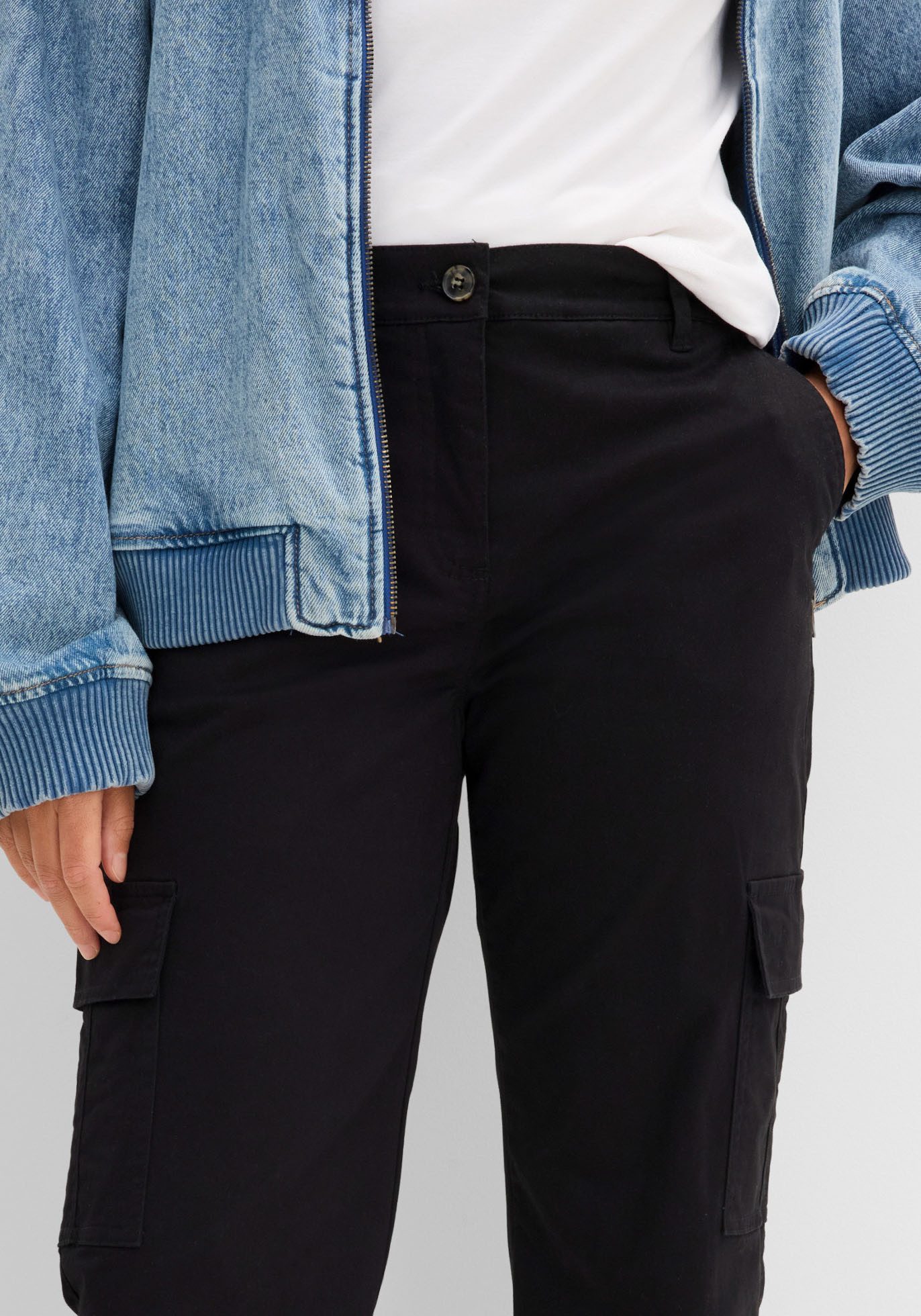 bonprix Cargohose aus Baumwolle mit Elasthan, lockere Passform, mit Bequembund