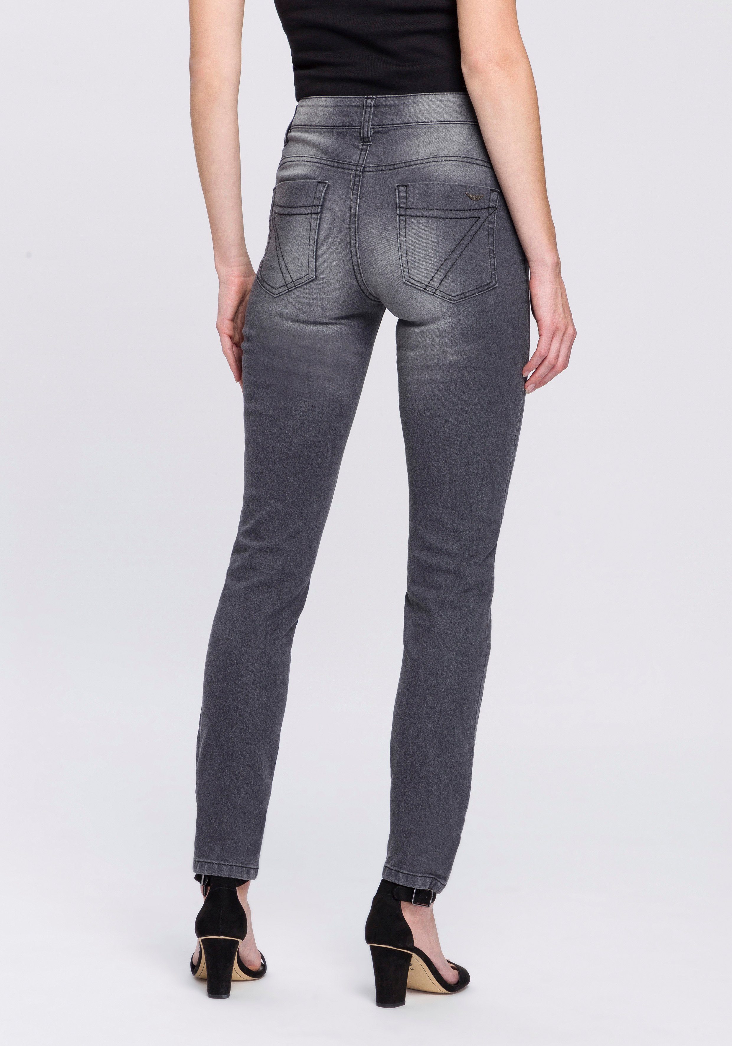 Arizona Slim-fit-Jeans Mit modischen Nahtverläufen - NEUE KOLLEKTION