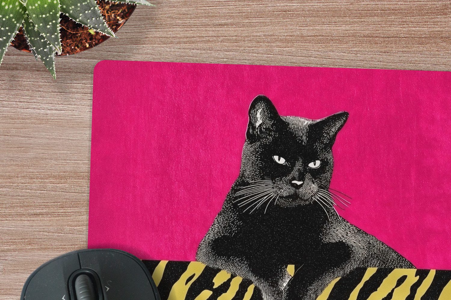 MuchoWow Mauspad Katze - Boss - Rosa - Tigerdruck (1-St), Schreibtischunterlage, Gaming Deko PC, Gaming Setup, 40x40 cm