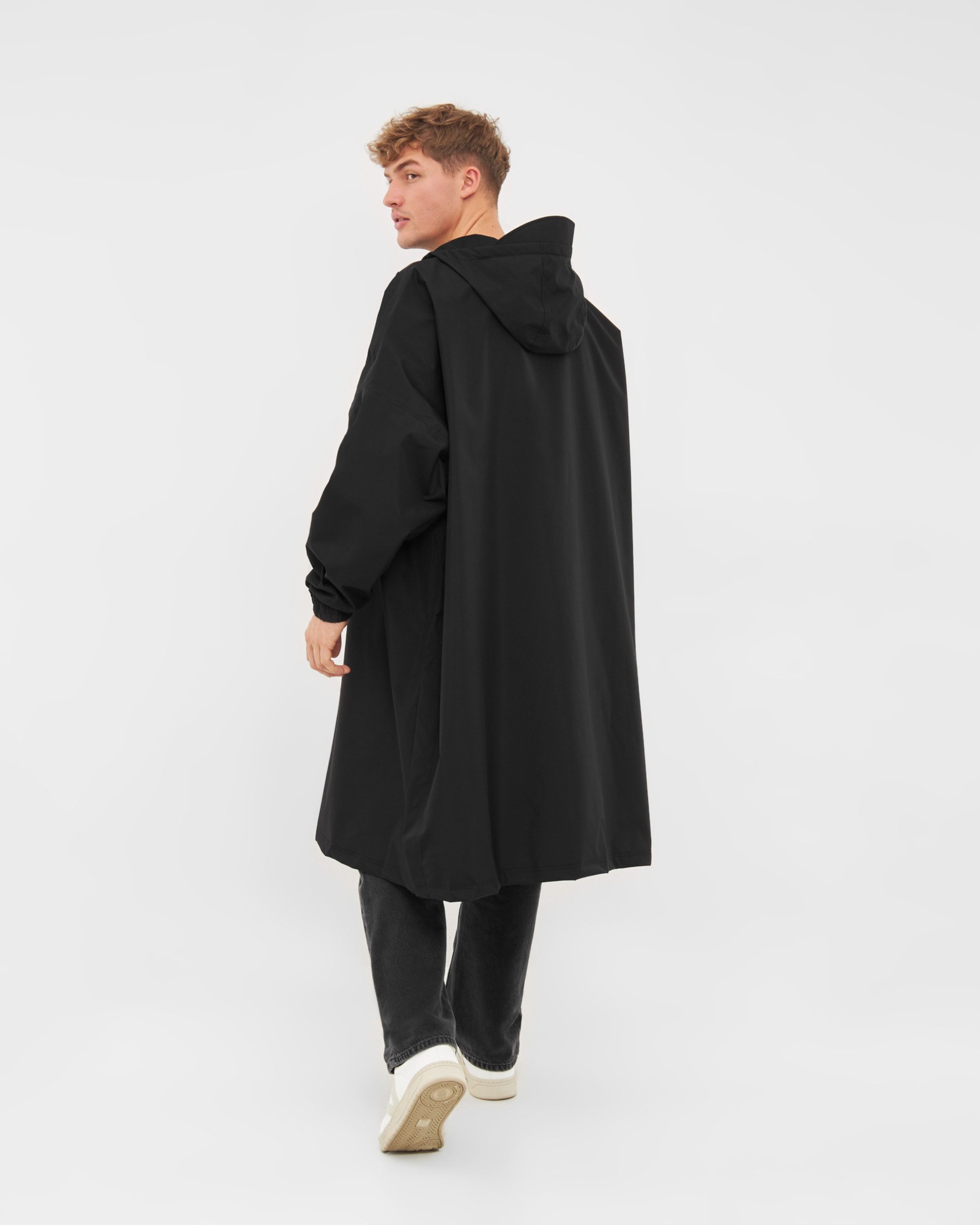 LARKSON Regenponcho Lykke Regenponcho, Wassersäule 10.000 mm (1-St) Wasserdichtes Regencape mit verschweißten Nähten