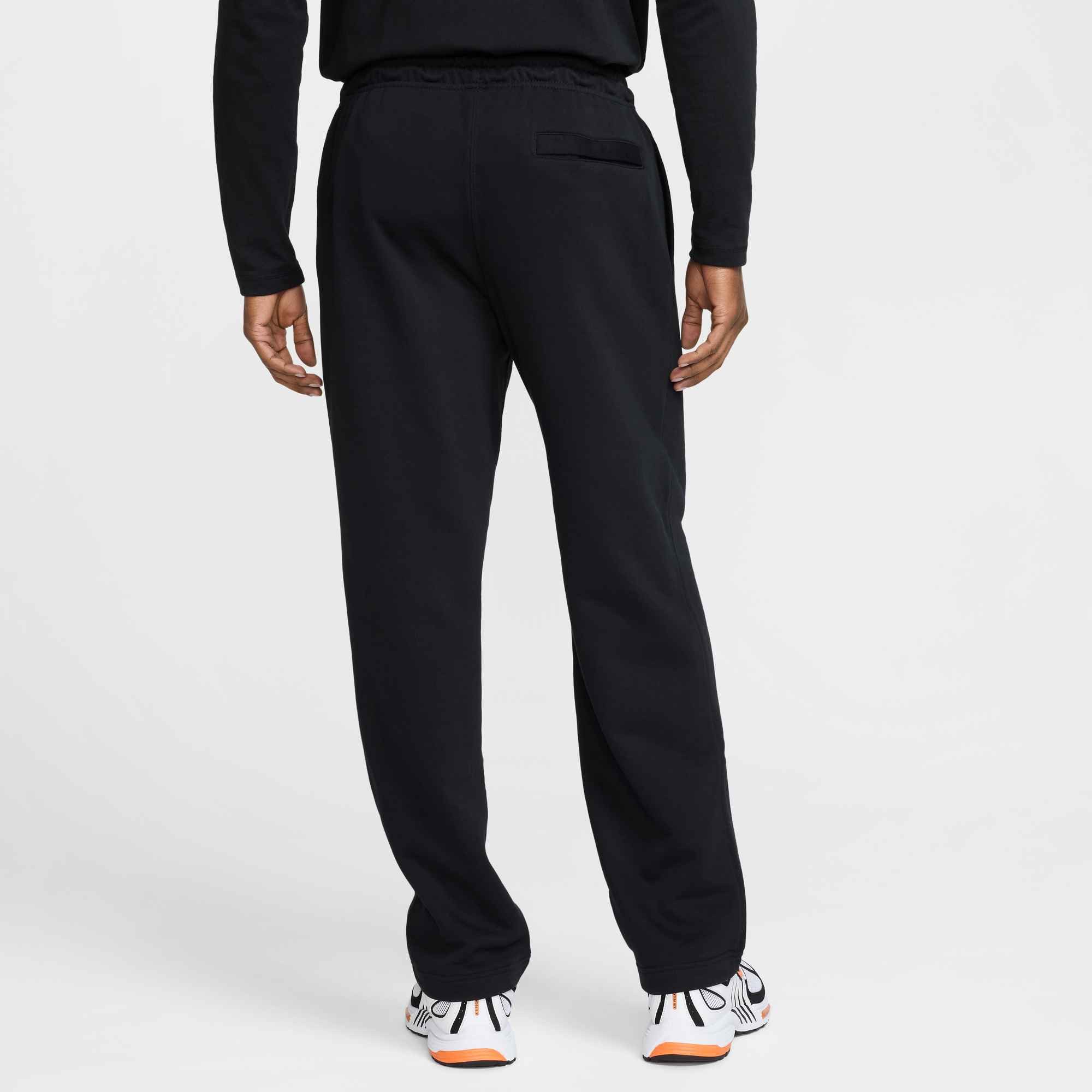 Nike Sportswear Sporthose M NK CLUB FT OH PANT mit Eingrifftaschen und Gesäßtasche, aus Baumwollmischung