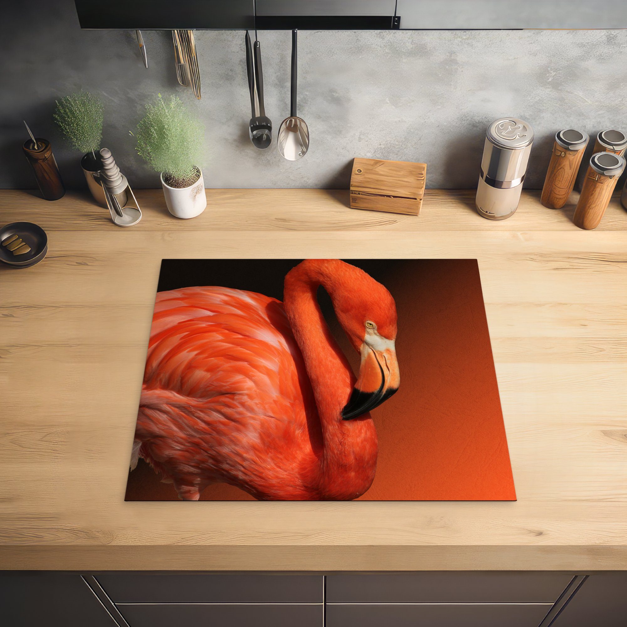 MuchoWow Herdblende-/Abdeckplatte cm, roten 59x52 Flamingos, eines Ein Ceranfeldabdeckung Vinyl, küche, (1 Induktionsmatte tlg), Porträtfoto die für